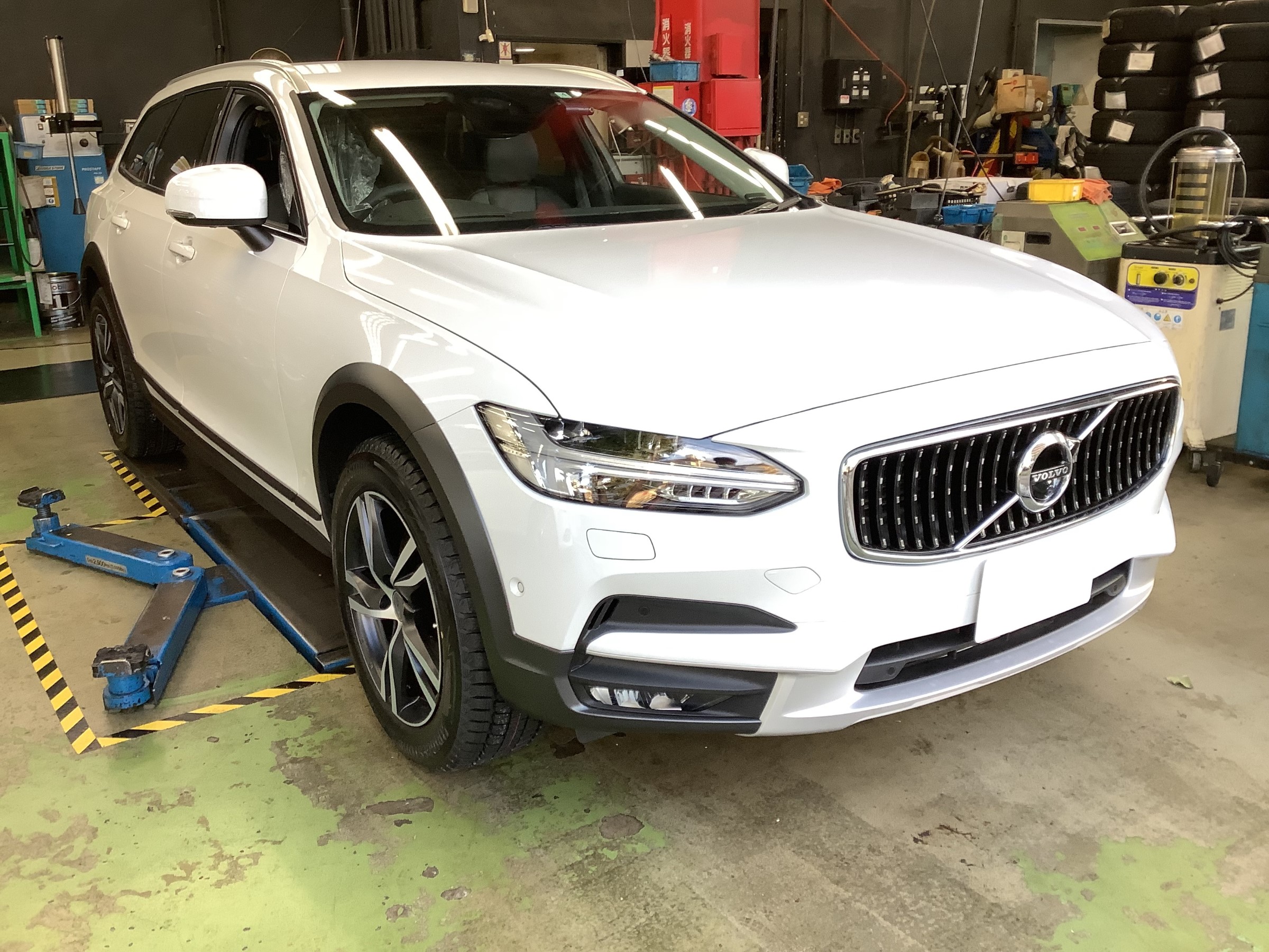 ボルボ　VOLVO V90 純正AWスタッドレスセット