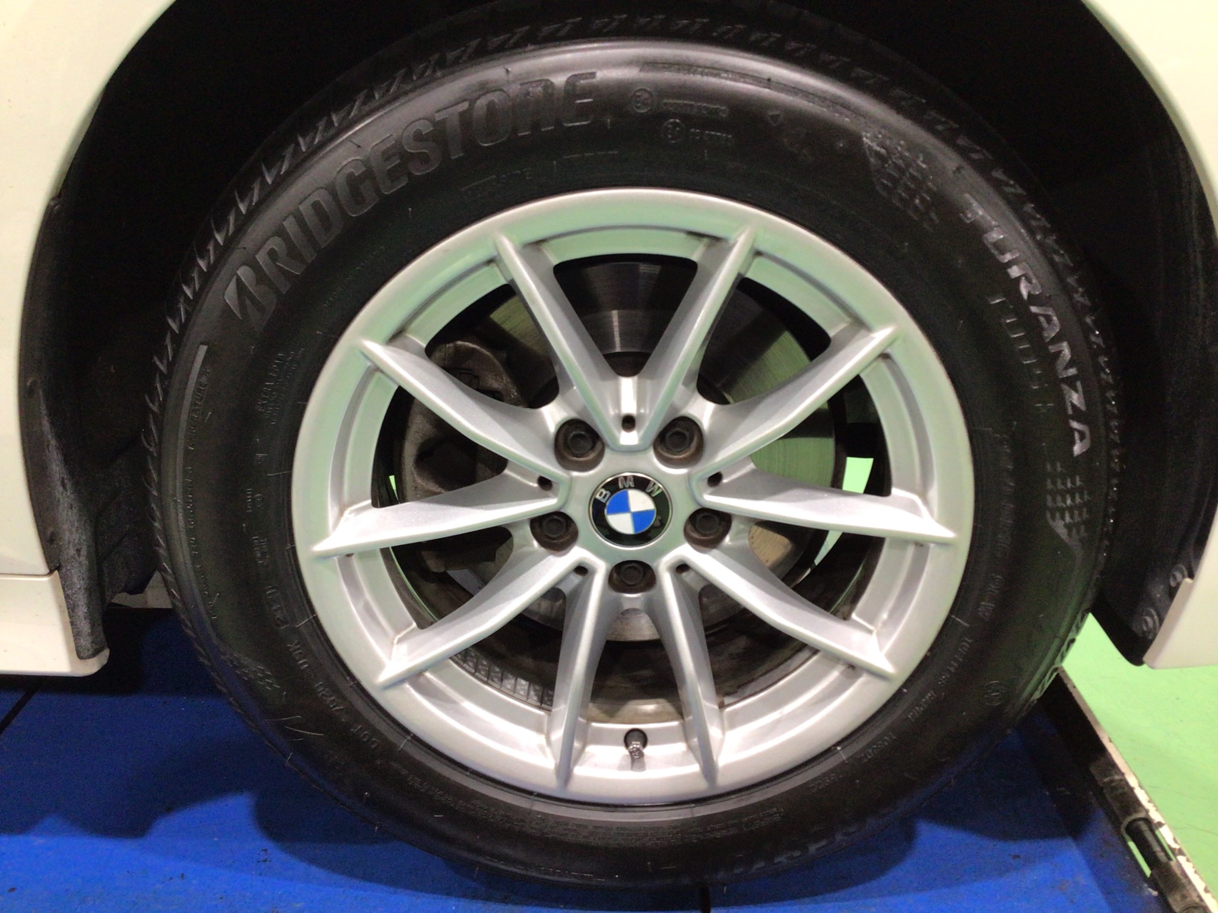 がっきぃさん専用④美品！BMW F30純正 ブリザックRFT 205/60R16