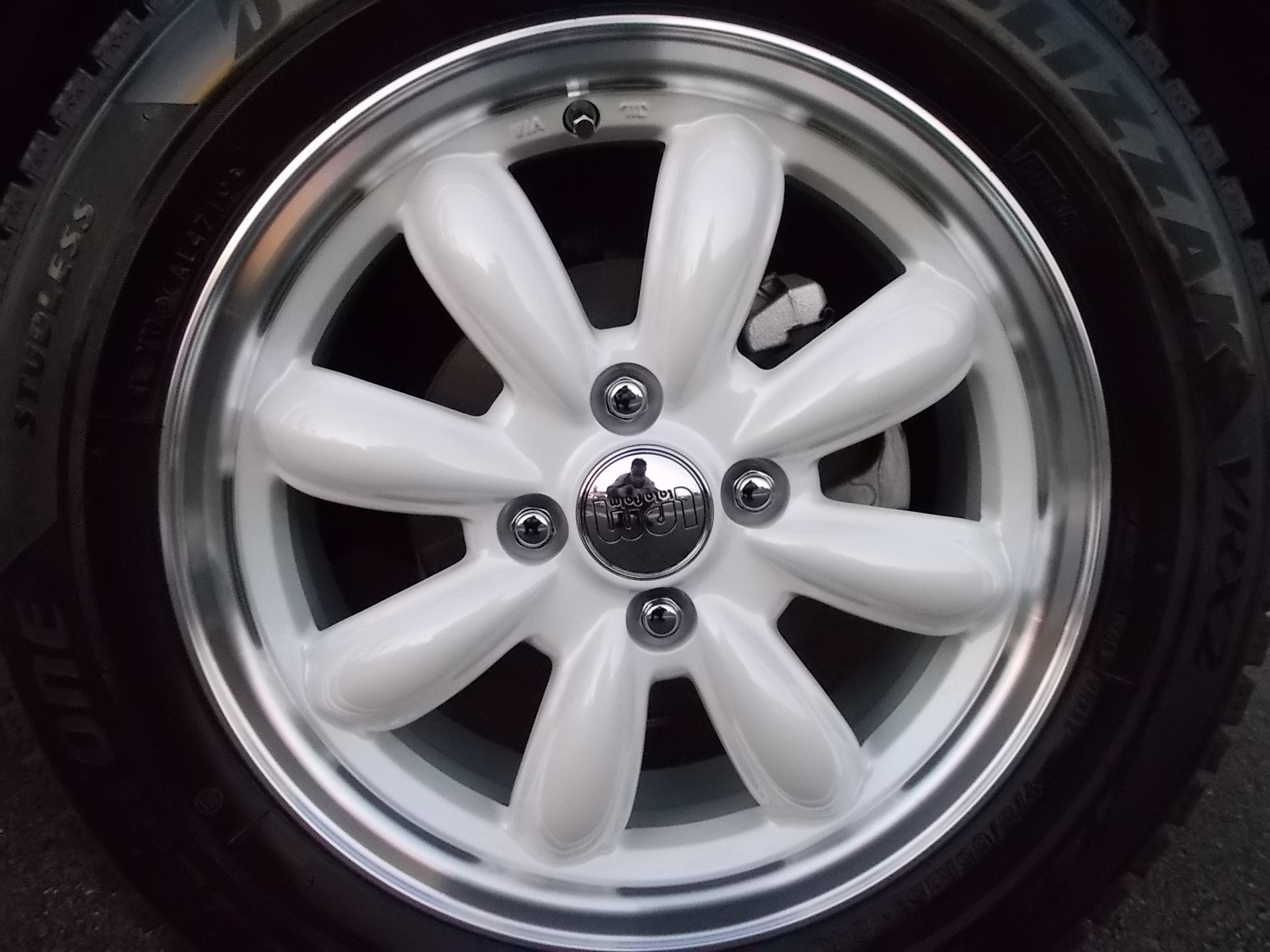 スズキ クロスビー スタッドレス タイヤホイールセット 楽天市場】クロスビースタッドレスタイヤ セットの通販