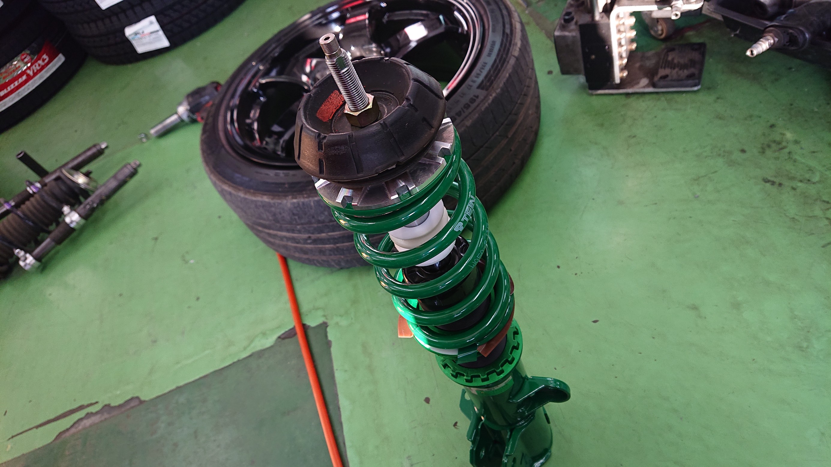 zc33s テイン モノレーシング 車高調（値下げ】ZC33S TEIN