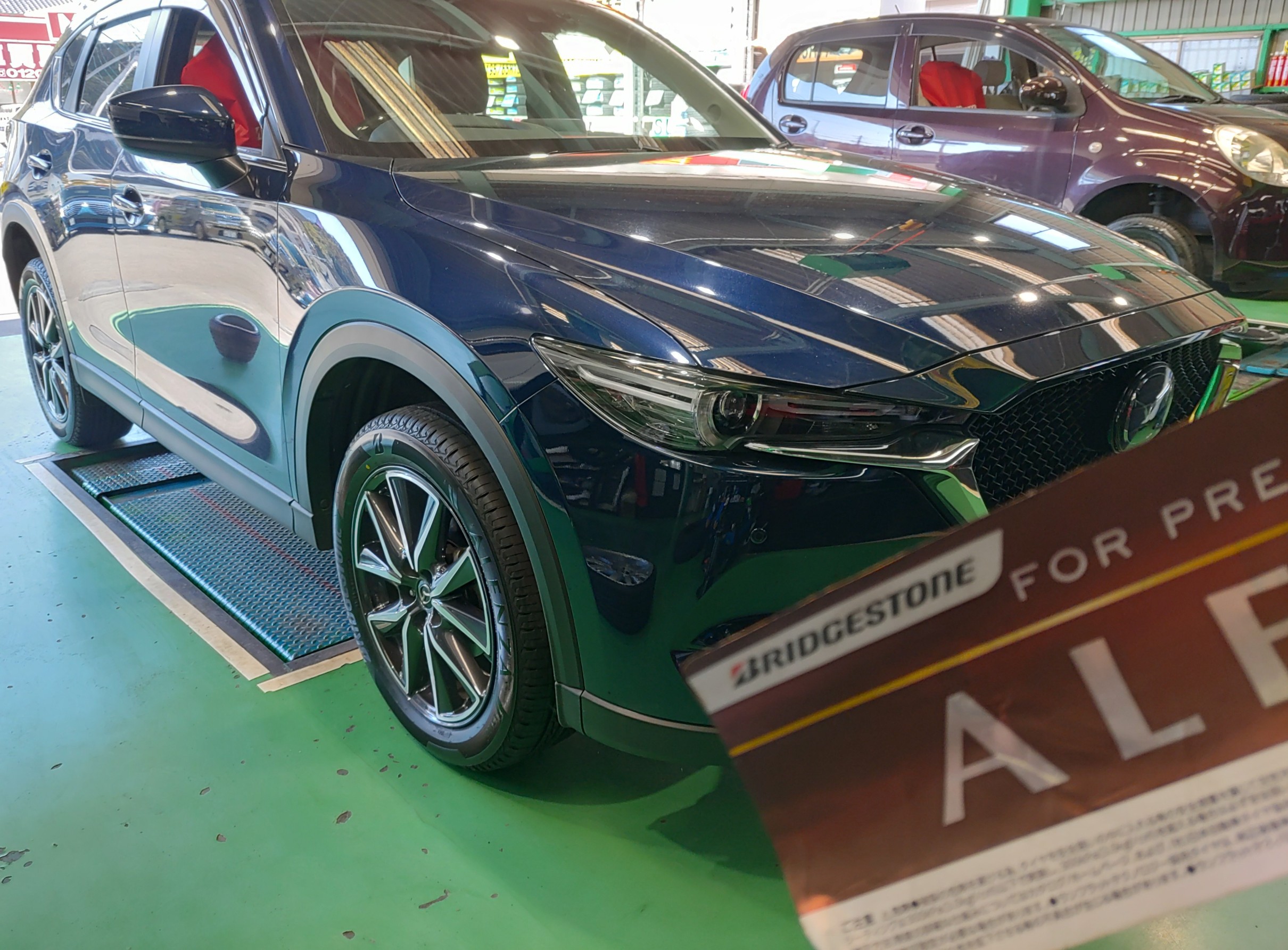 Mazda Cx 5 タイヤ交換 マツダ Cx 5 タイヤ タイヤ ホイール関連 タイヤ ホイール交換 サービス事例 タイヤ館 長崎 タイヤからはじまる トータルカーメンテナンス タイヤ館グループ