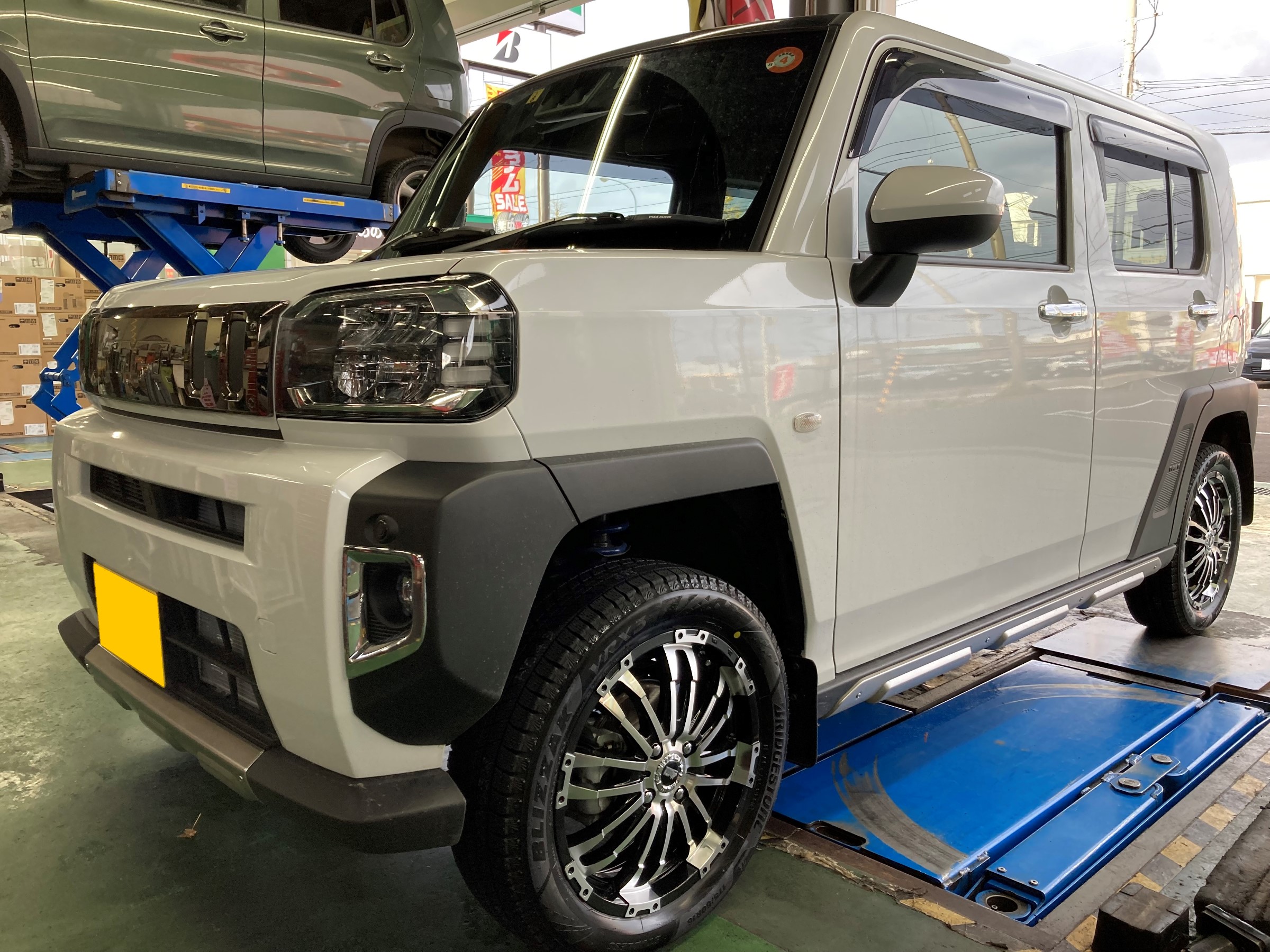 軽から大型まで Suvタイプのクルマにオススメホイール ホイール タイヤ ホイール関連 タイヤ ホイール交換 スタッフ日記 タイヤ館 北郷 タイヤからはじまる トータルカーメンテナンス タイヤ館グループ