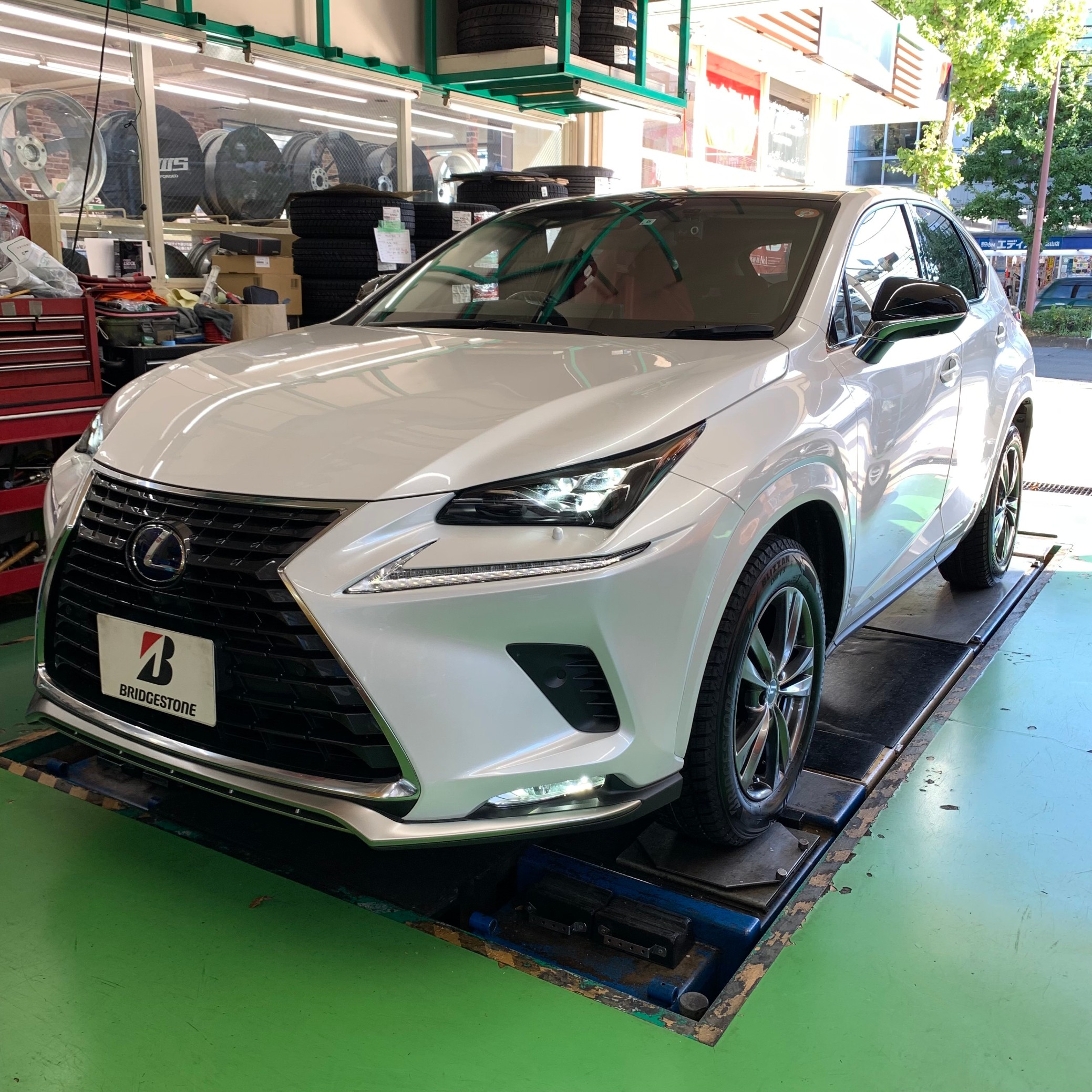 レクサスNX300h スタッドレス
