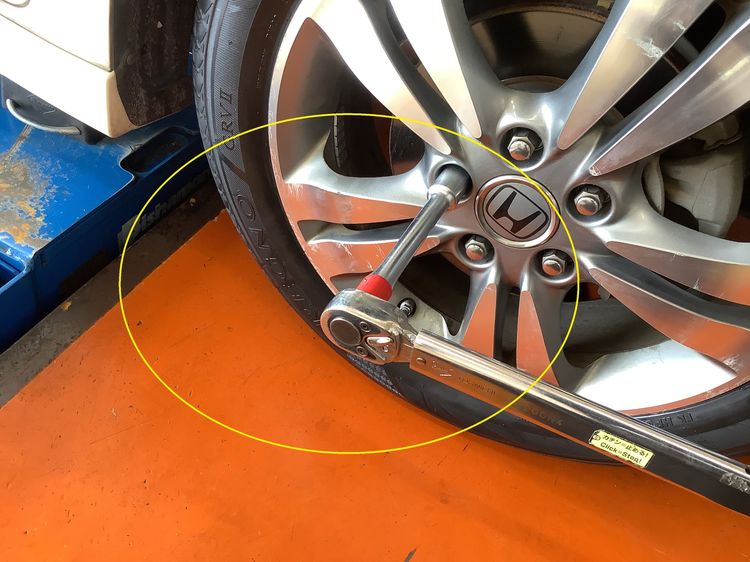 ホンダ ストリーム』+タイヤ交換+TPMS装着 | ホンダ ストリーム タイヤ