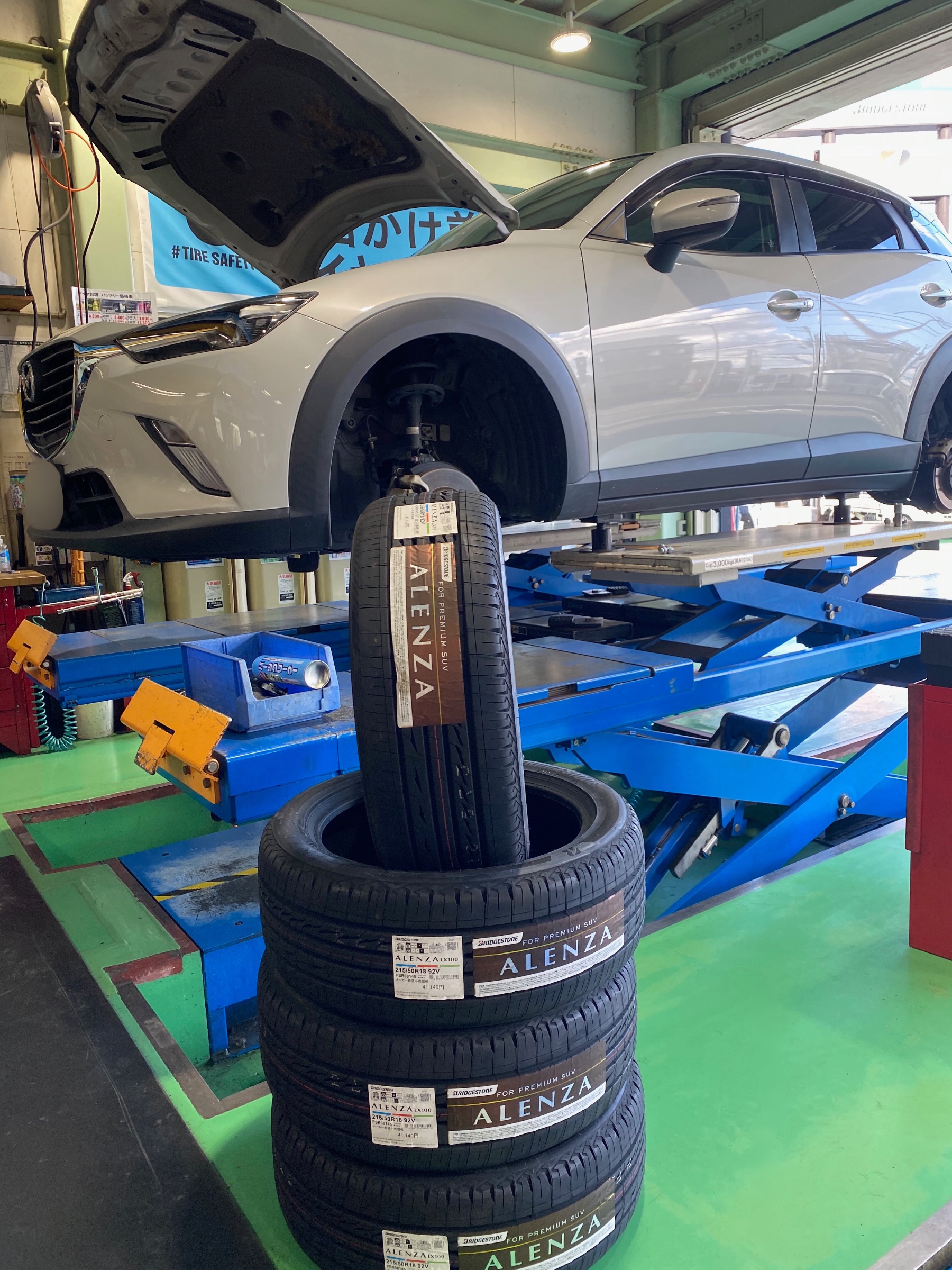 マツダ「CX－３」タイヤ交換 215/50R18 | スタッフ日記 | タイヤ館 堺