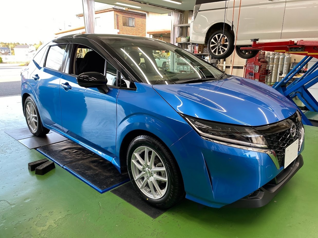 新型ノート 【スタッドレスタイヤアルミセット 取付】 | 日産 ノートe