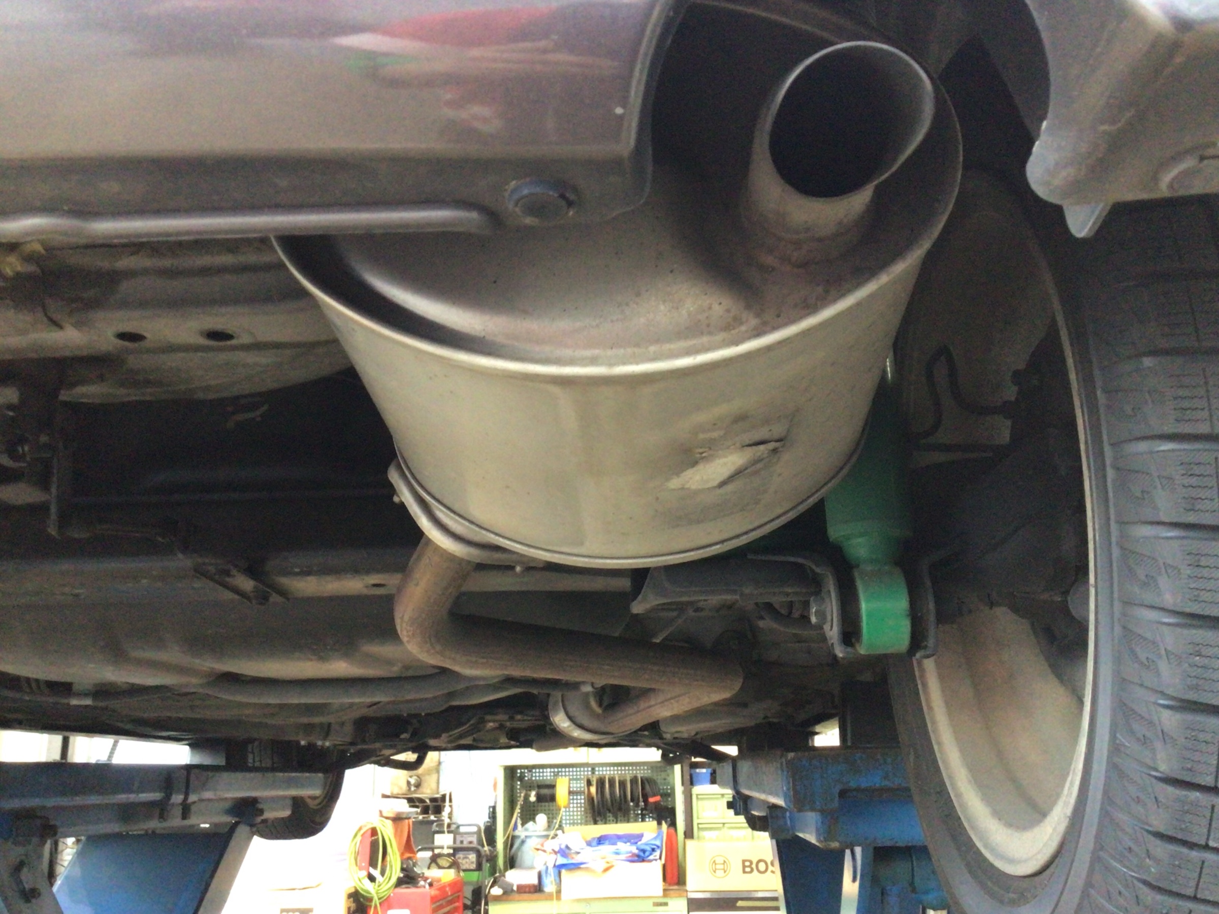 ホンダ ライフ マフラー交換実施 | ホンダ ライフ ディーバ その他