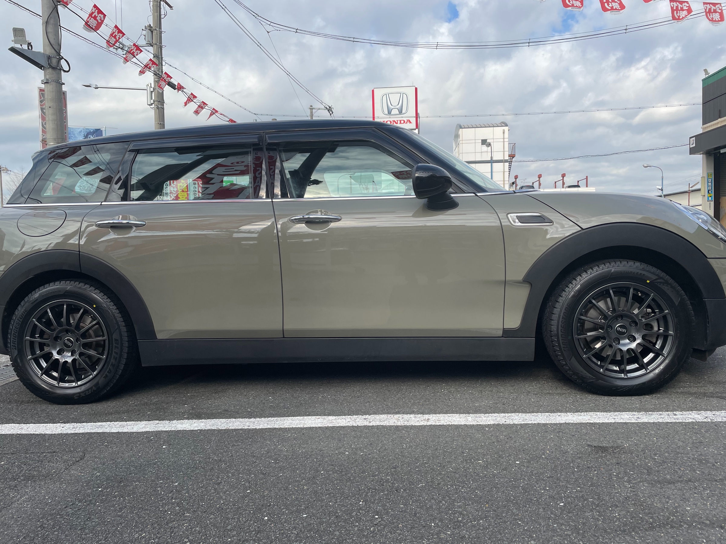 ミニ クラブマン BLIZZAK VRX3装着 輸入車 スタッドレスタイヤ