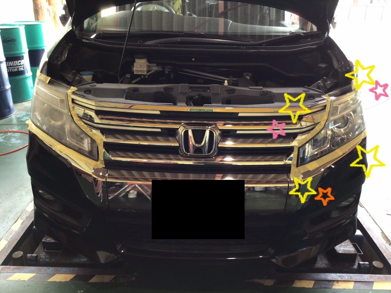 スタッフが撮影加工