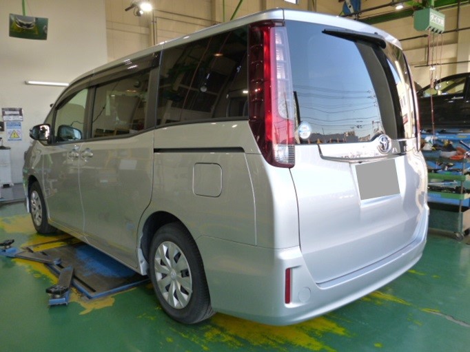 タイヤと一緒にリフレッシュ☆ノア（80系）タイヤ＆アルミホイール