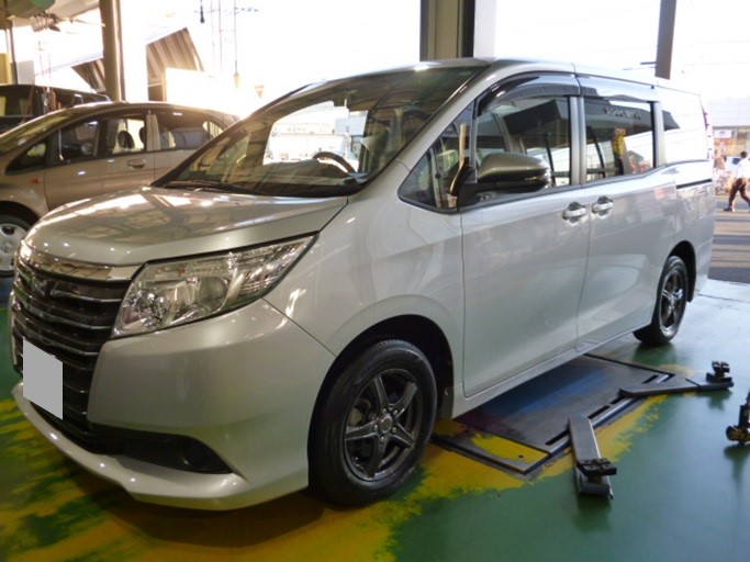 タイヤと一緒にリフレッシュ☆ノア（80系）タイヤ＆アルミホイール