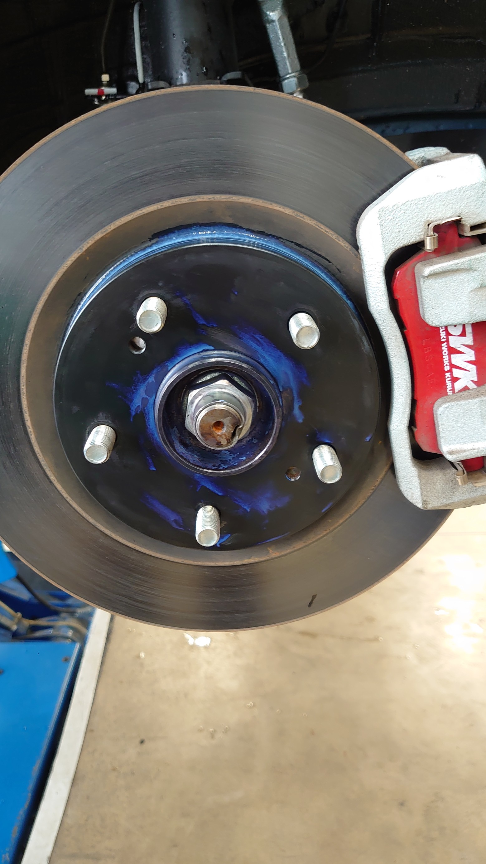 スズキ スイフトスポーツ スタッドレスタイヤ交換＋WURTH（ウルト