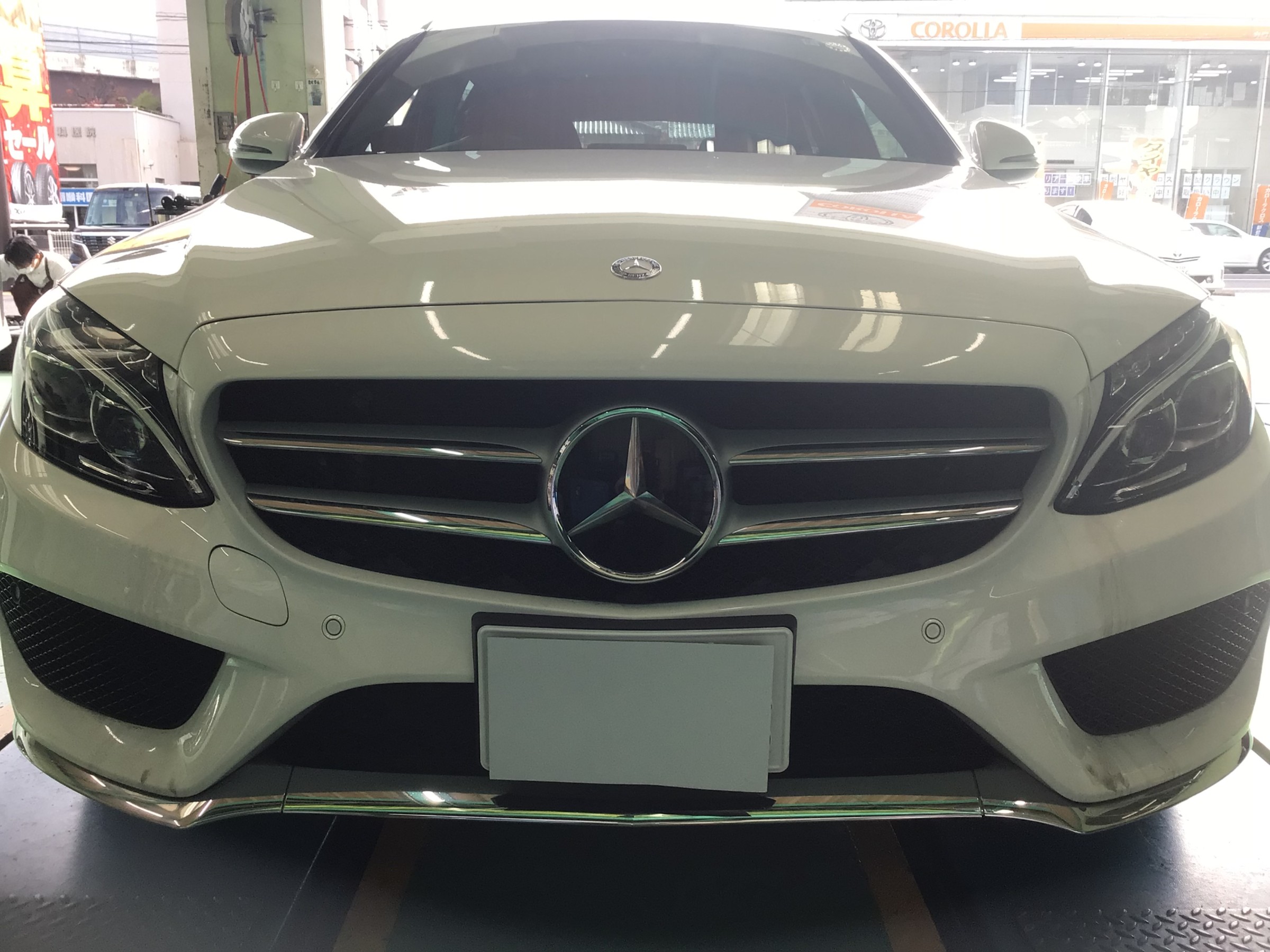 メルセデスベンツ C２２０ｄ スタッドレスタイヤ交換 | メルセデス