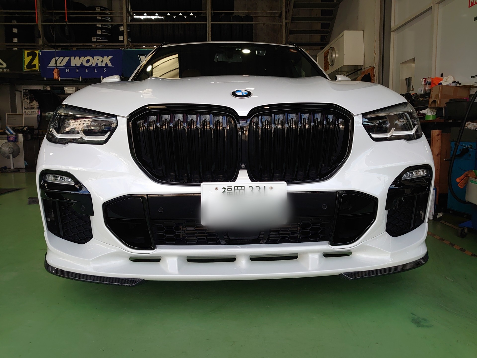 BMW G05 X5 に、3D Design 新商品 カーボン製 フロント アンダー