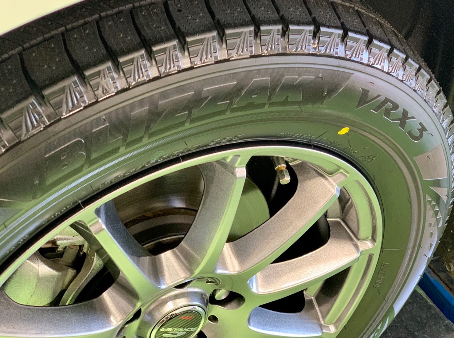 マルカRMP GR12スタッドレスセットアウトランダーアルファードハリアー マルカRMP GR12スタッドレスセットアウトランダーアルファード