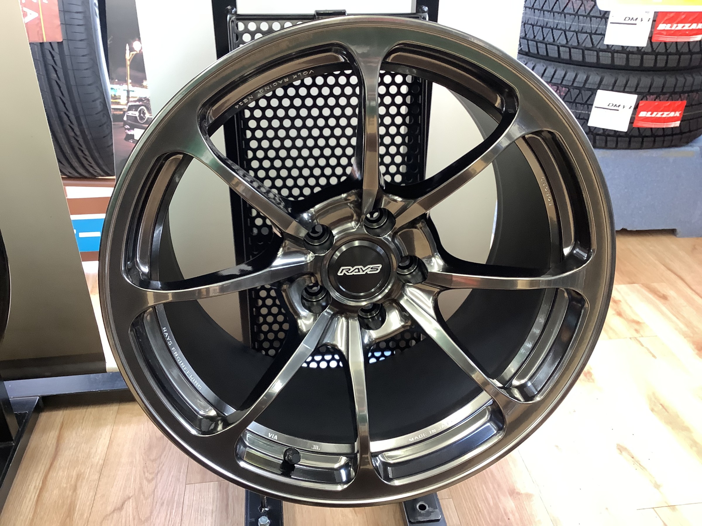 RAYS 新商品展示会‼ | スタッフ日記 | タイヤ館 中山 | 宮城県のタイヤ