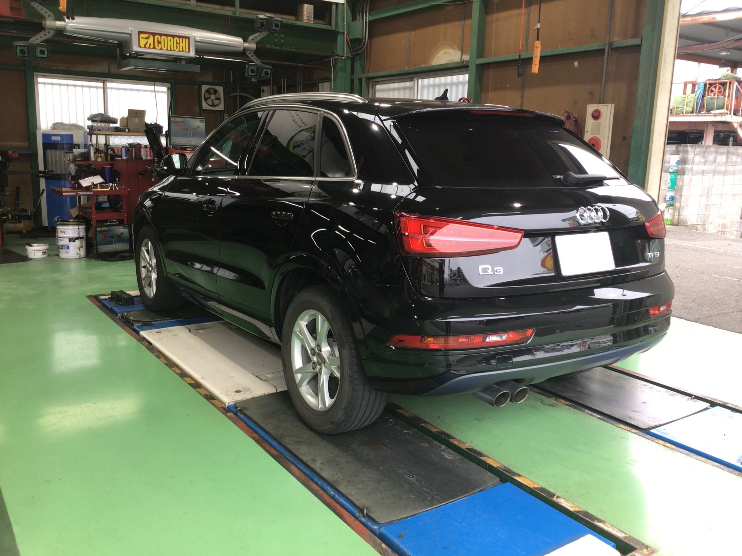 新品•未使用】アウディq3 2022年製 235/55R18 見やすい 100V AO 