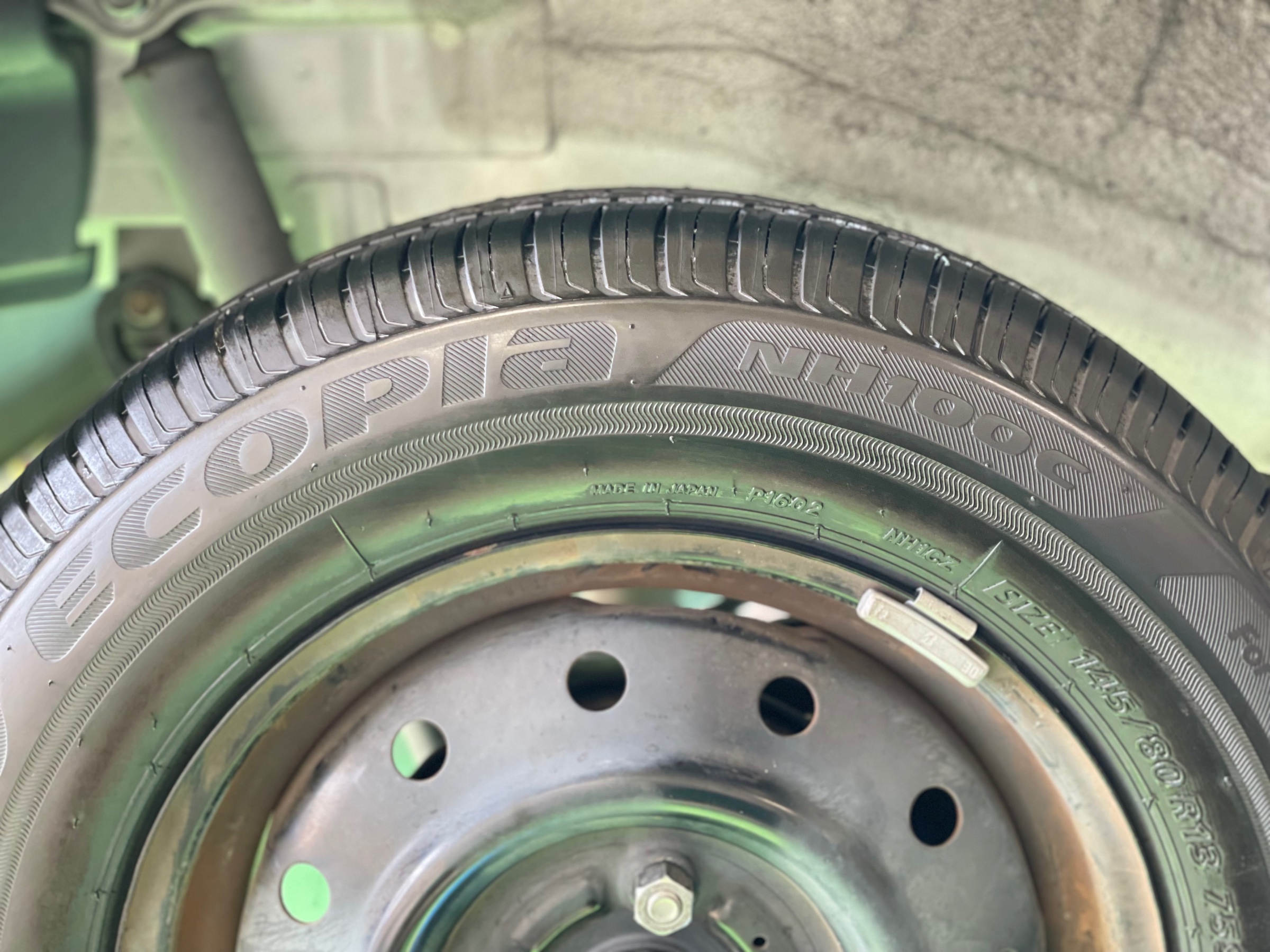 スズキ MRワゴン MF33S タイヤ交換・空気圧センサーTPMS取付 | タイヤ