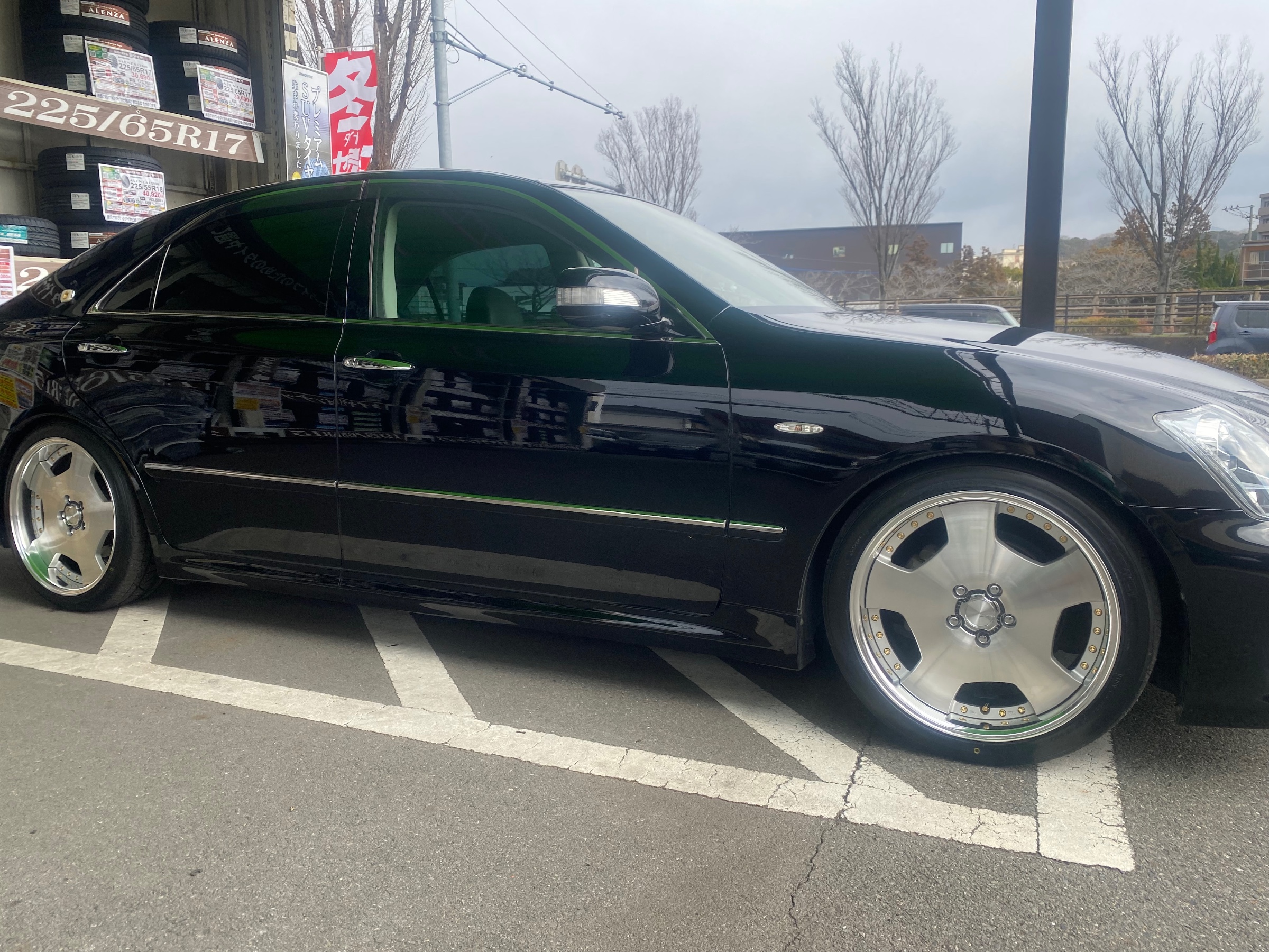 18クラウンカスタム | 店舗おススメ情報 | タイヤ館 則松（福岡県）