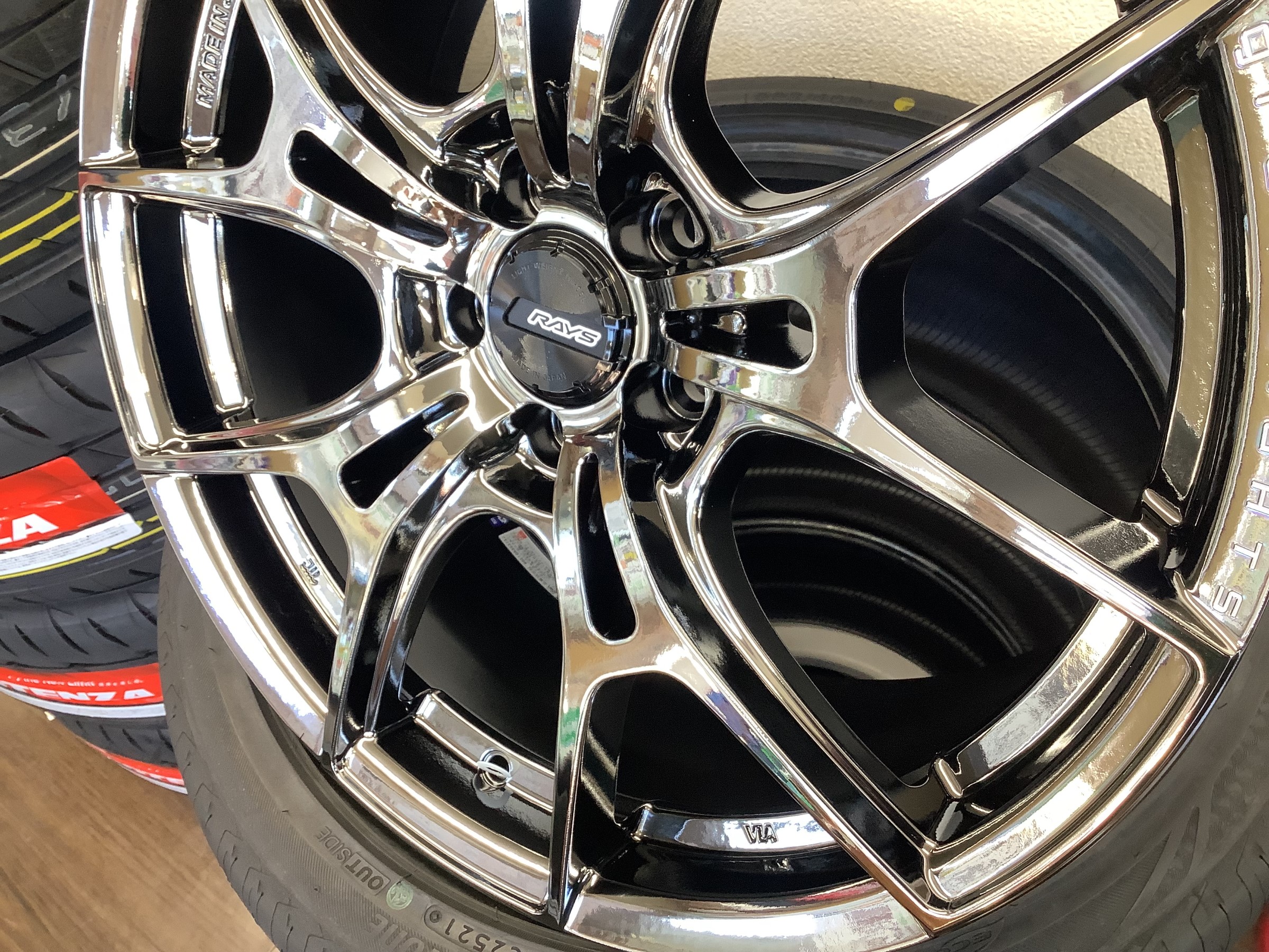 RAYS グラムライツ 57C6 215/45R17 インプレッサ 86 BRZ アルミ入荷情報》RAYS グラムライツ 57FXZ ☆ スパッタリング