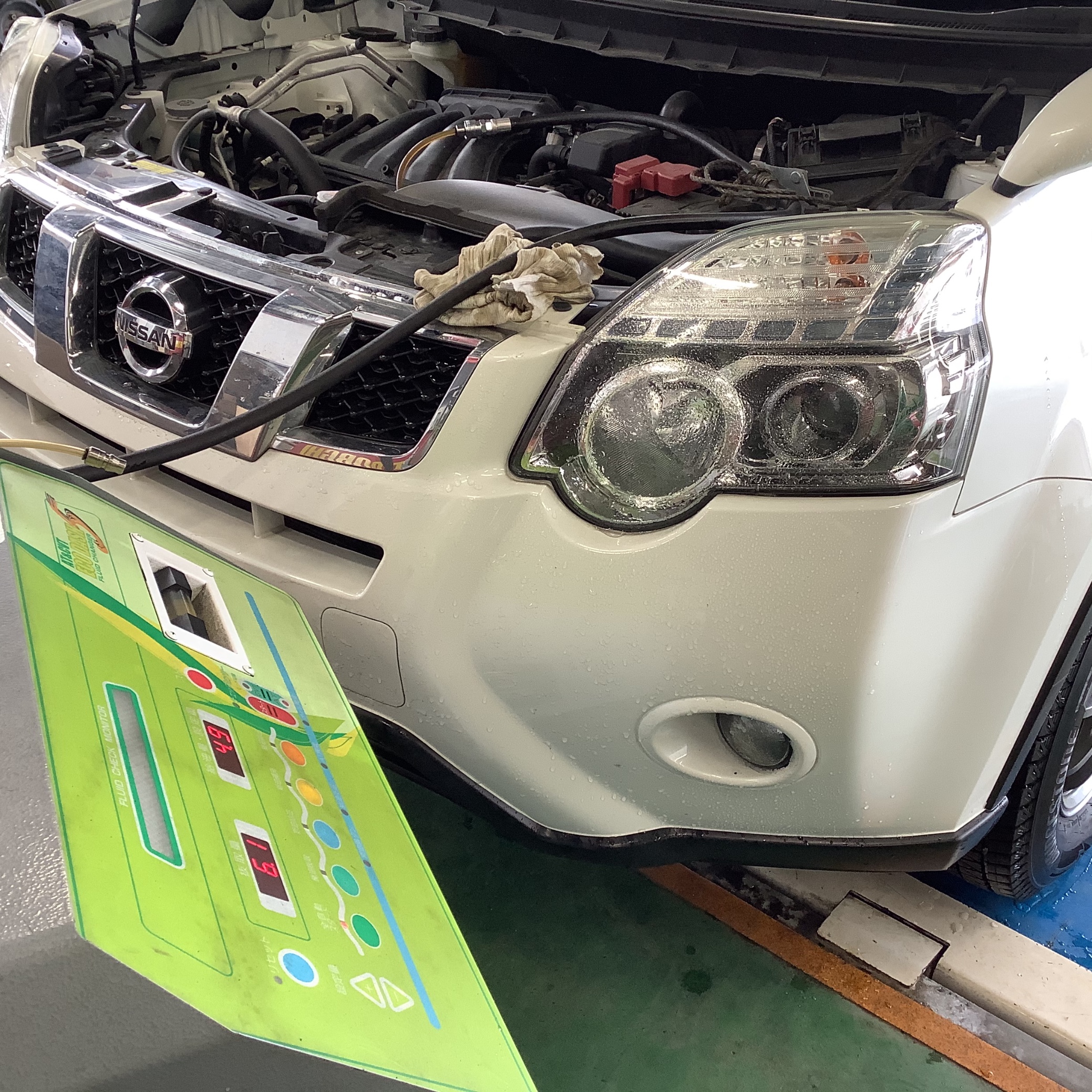 日産 Xトレイル Cvtフルード交換 日産 エクストレイル メンテナンス商品 オイル関連 Atf交換 サービス事例 タイヤ館 秋田東通 タイヤからはじまる トータルカーメンテナンス タイヤ館グループ