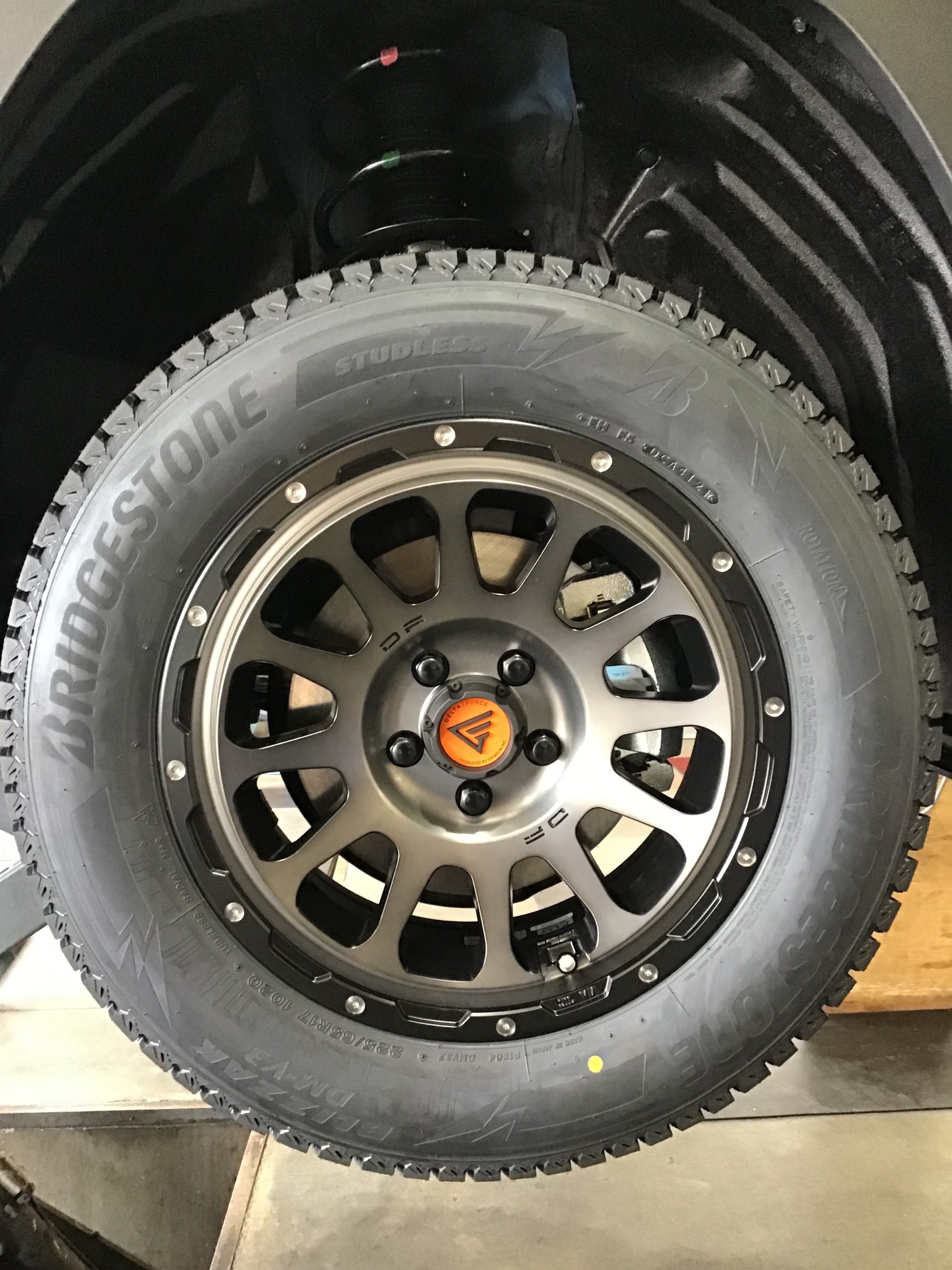RAV4 スタッドレス・ホイールセットお取付 | 店舗おススメ情報