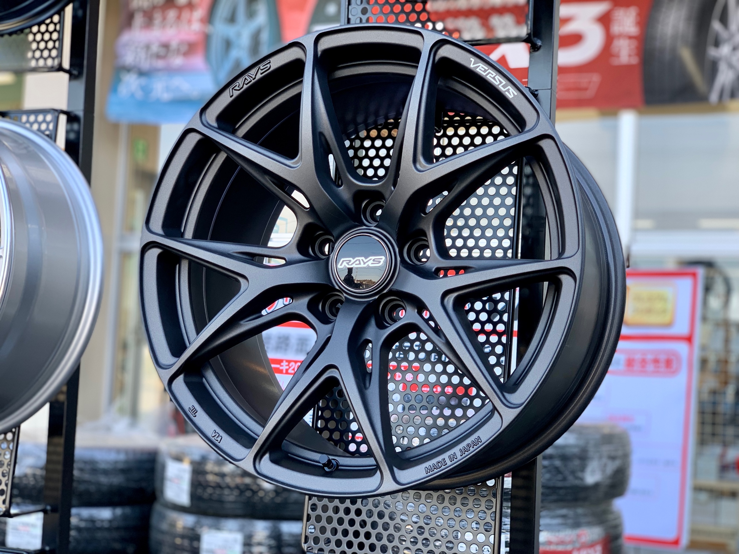 rays wheel イメージ画像 | 店舗おススメ情報 | タイヤ館 つくば