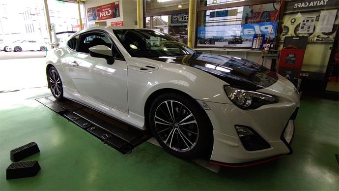 トヨタ86】「MID RMPレーシング R25 」18インチ取付け☆ | トヨタ 86