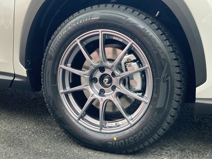 レクサス NX350H【 スタッドレスタイヤ ＆ SSRホイール装着 】作業紹介