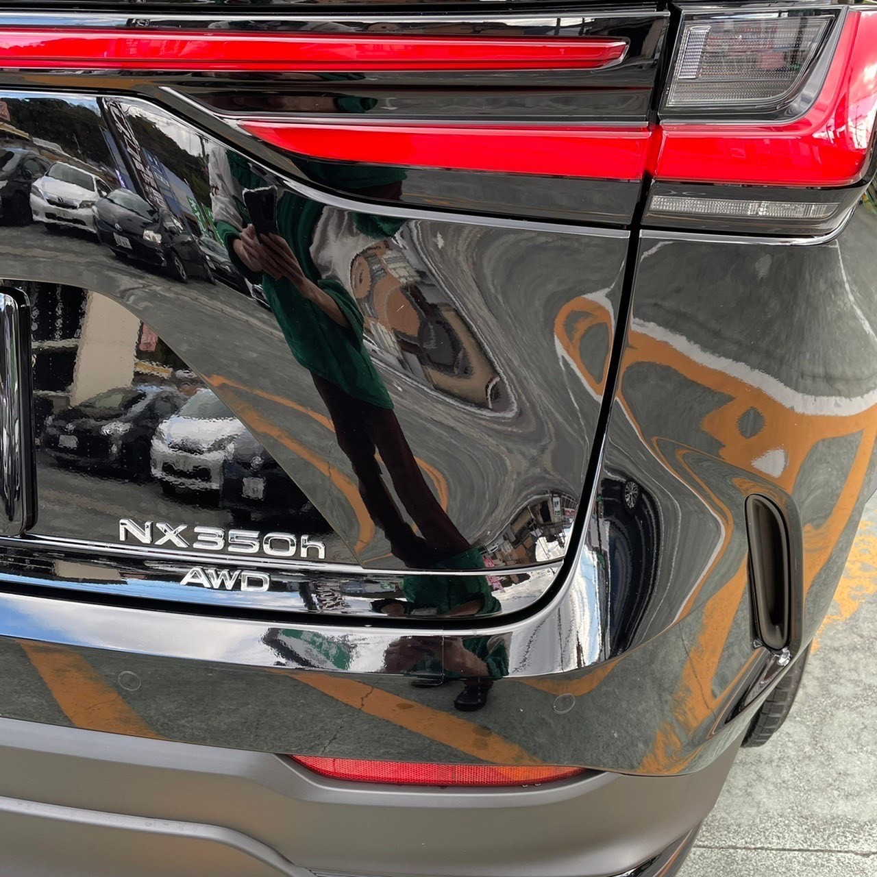 新型!!レクサス NX350h スタッドレス装着しました♪ | レクサス NX