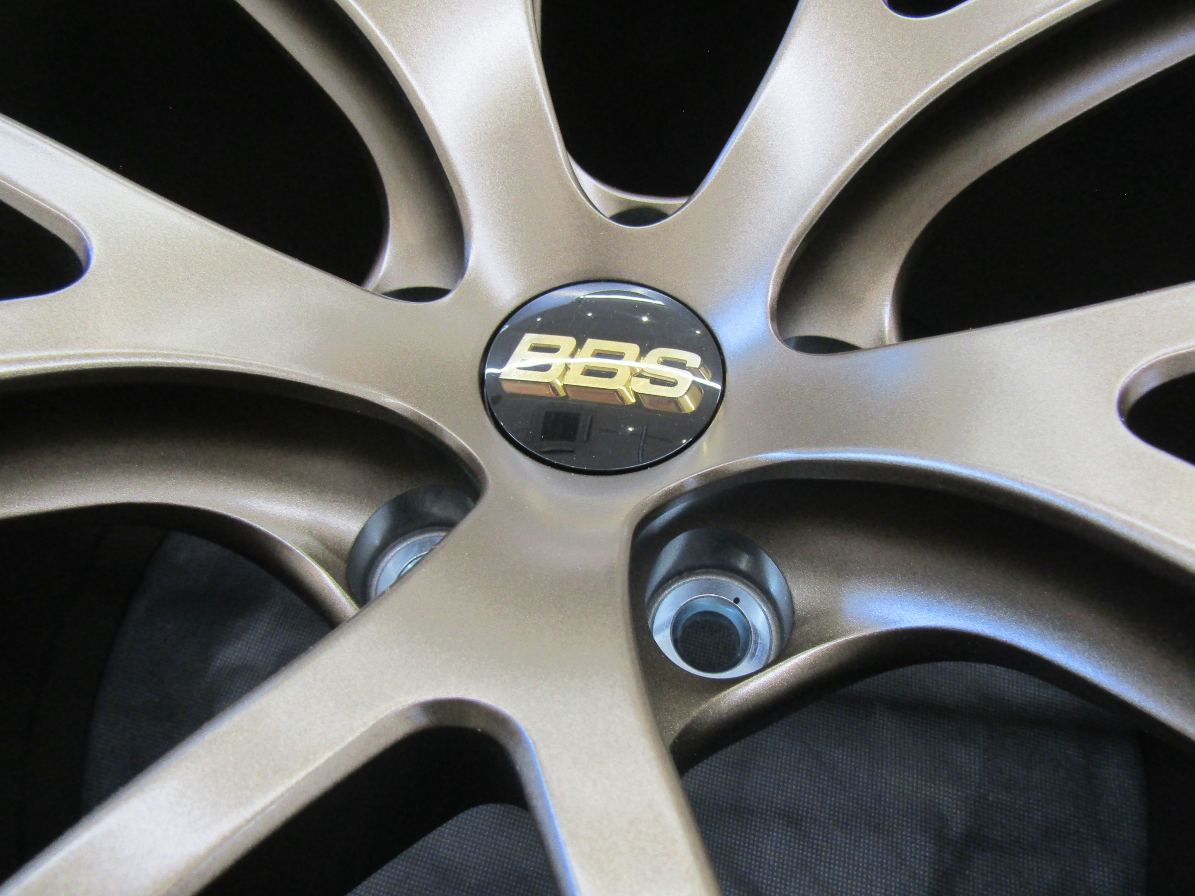 BBS RI-A 新カラー登場！！ | 店舗おススメ情報 | タイヤ館 松山