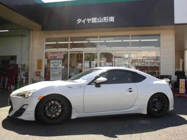 トヨタ 86 TRD ドアスタビライザーお取り付け | 店舗おススメ