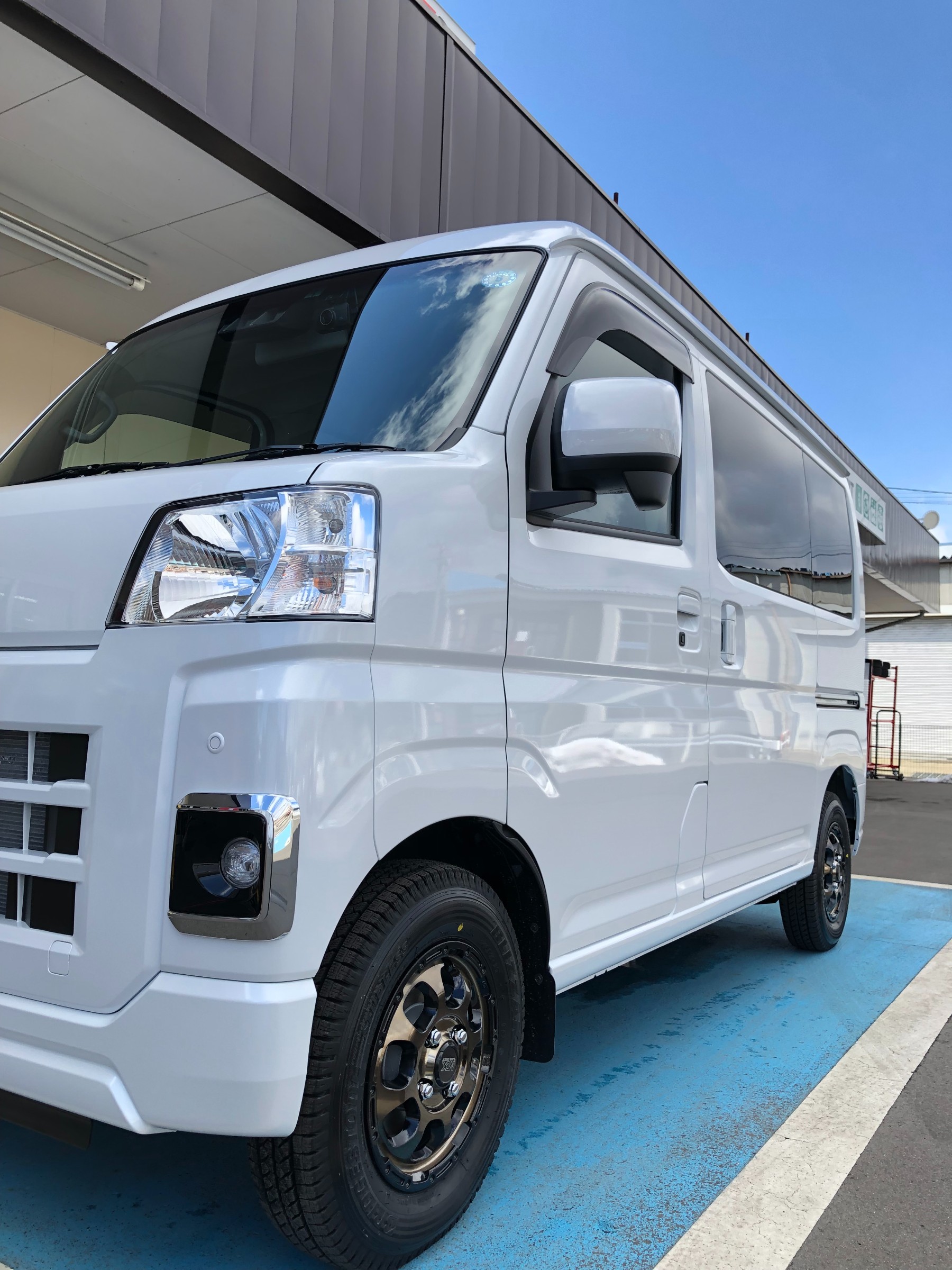 新型ピクシスバン ホイール交換！ | トヨタ ピクシス ホイール タイヤ