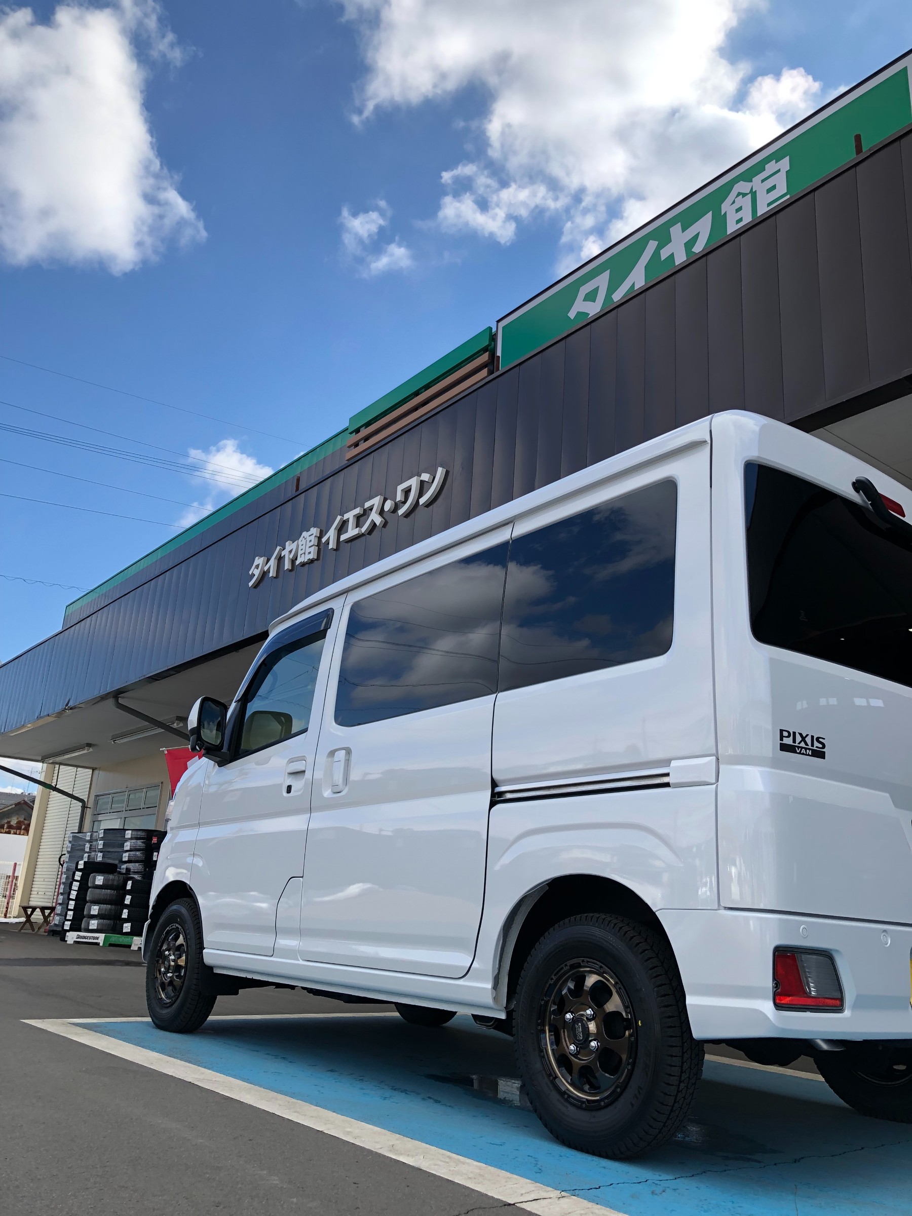 新型ピクシスバン ホイール交換！ | トヨタ ピクシス ホイール タイヤ