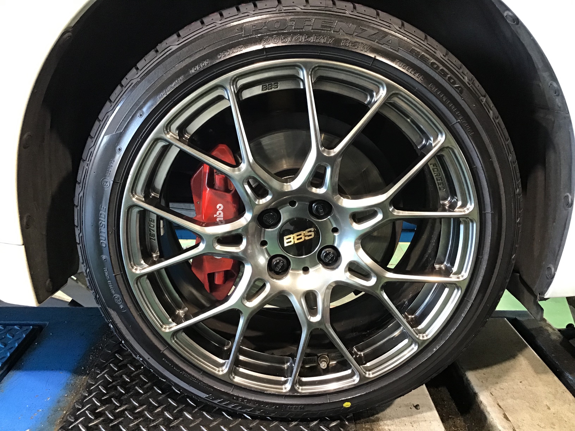 フィアットタイヤ交換205/45R17 ポテンザ | 店舗おススメ情報