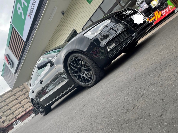 AUDI A5 WORK エモーションM8R グランツブラックGZK | 店舗お