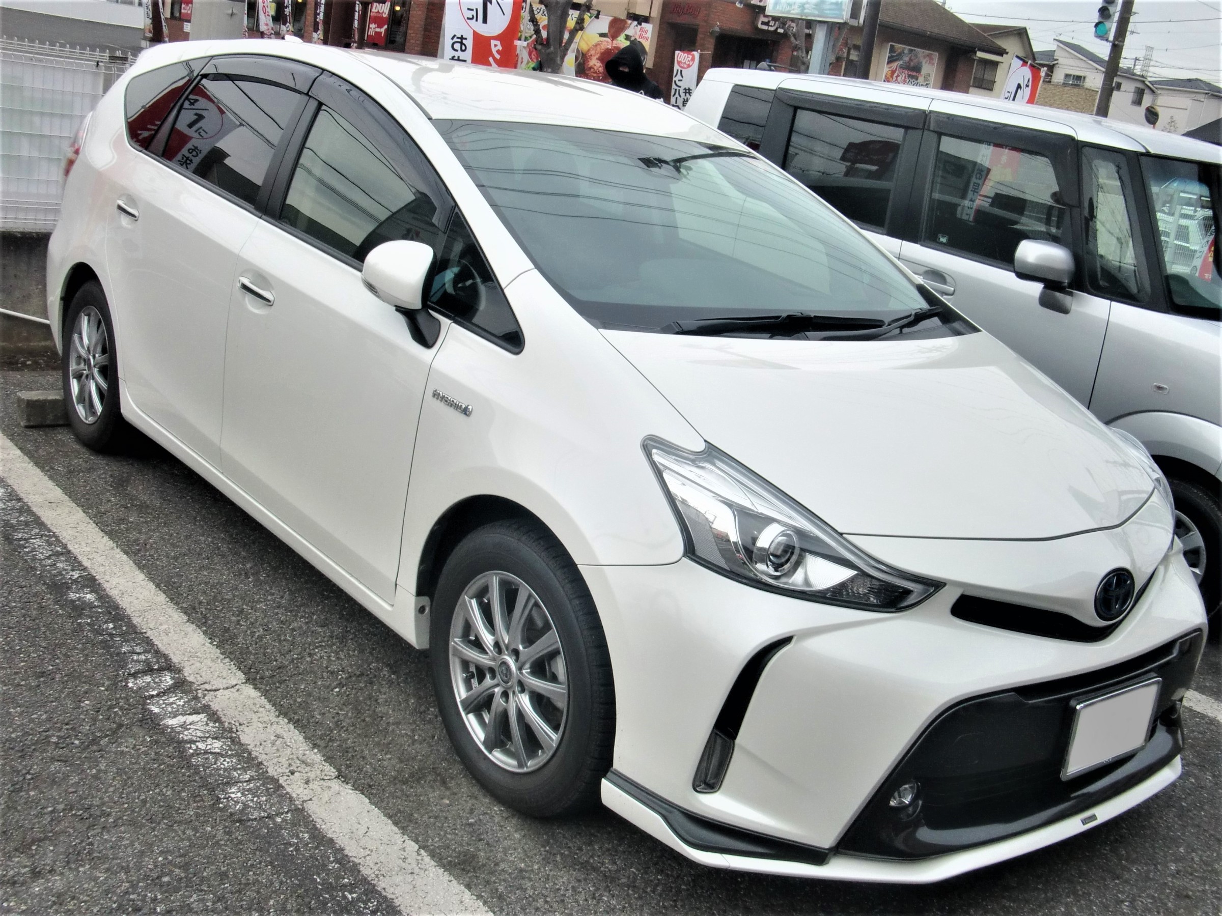 Zvw40型プリウスa ローダウンスプリング ショックアブソーバー交換 アライメント調整 トヨタ プリウスa その他 パーツ取付 サスペンション取付 技術サービスブログ タイヤ館 鎌ヶ谷 千葉県のタイヤ カー用品ショップ タイヤからはじまる トータルカー