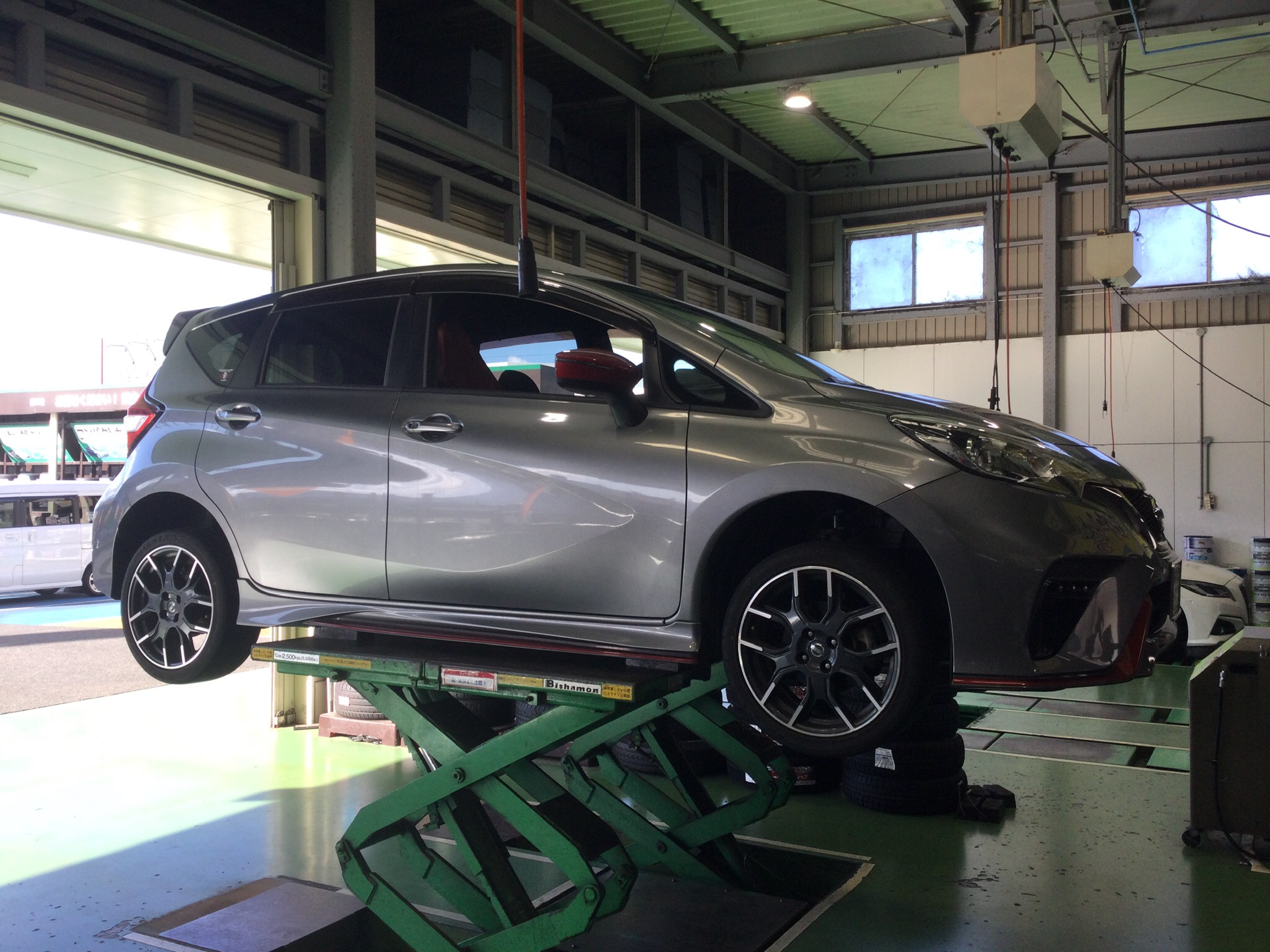 NISSAN NOTE NISMO E12 | 日産 ノートNISMO タイヤ タイヤ・ホイール