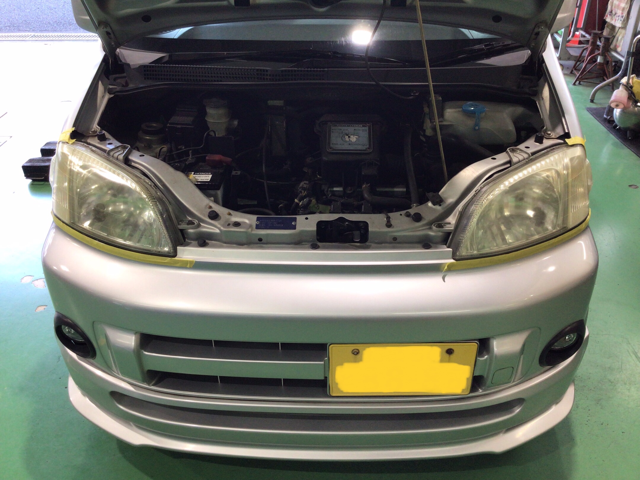 ホンダ ライフ ヘッドライトコーティング実施 ホンダ ライフ メンテナンス商品 サービス事例 タイヤ館 相模原 神奈川県のタイヤ カー用品ショップ タイヤからはじまる トータルカーメンテナンス タイヤ館グループ