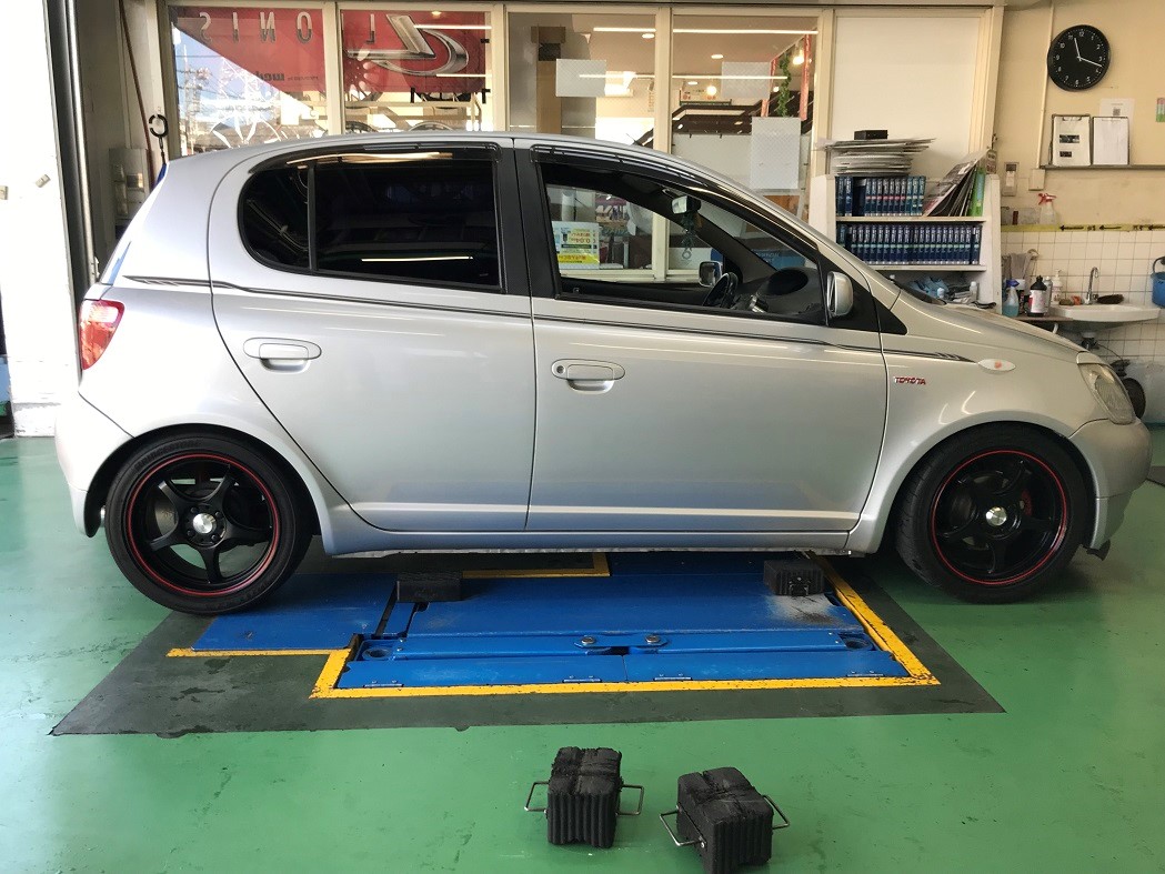 ブリヂストンブリザックBLIZZAK175/65R15　ヴィッツヤリスフィット ブリヂストンブリザックBLIZZAK175/65R15ヴィッツヤリスフィット