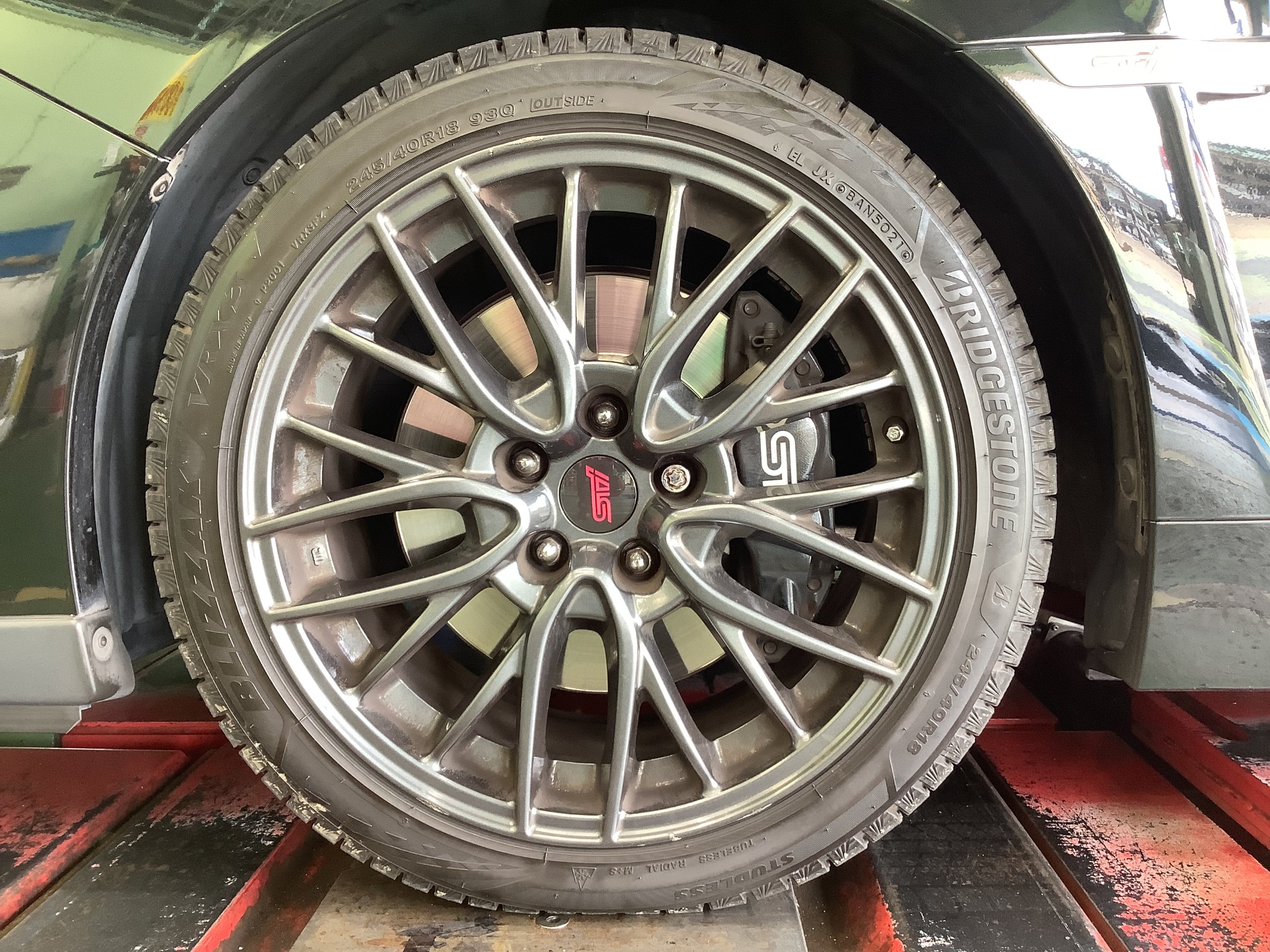 ＷＲＸスタッドレスセットＳＴＩスバル純正① スバル WRX STI 純正オプションホイール スタッドレスタイヤ