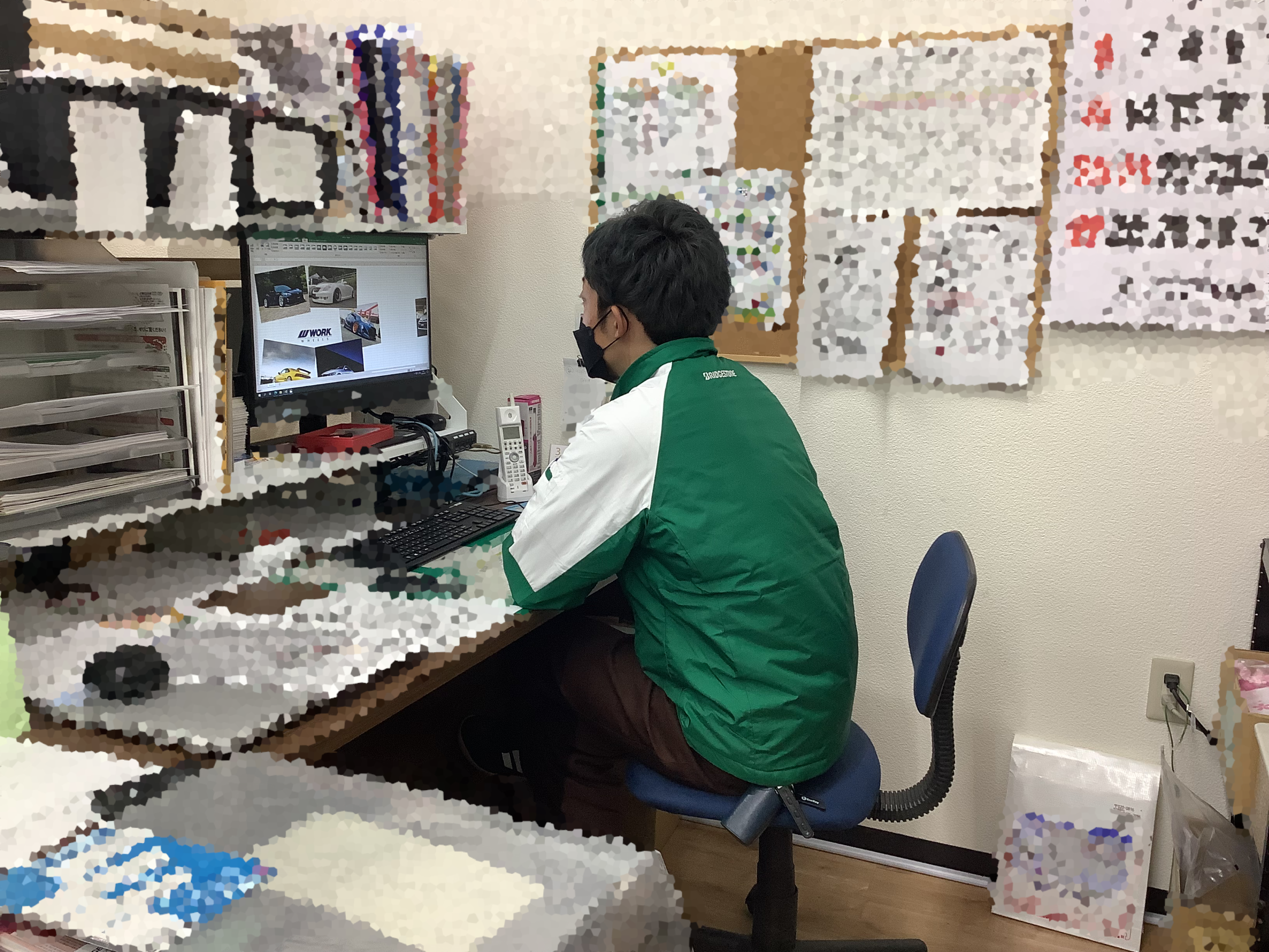 スタッフ撮影です。モザイクアプリで加工しています。