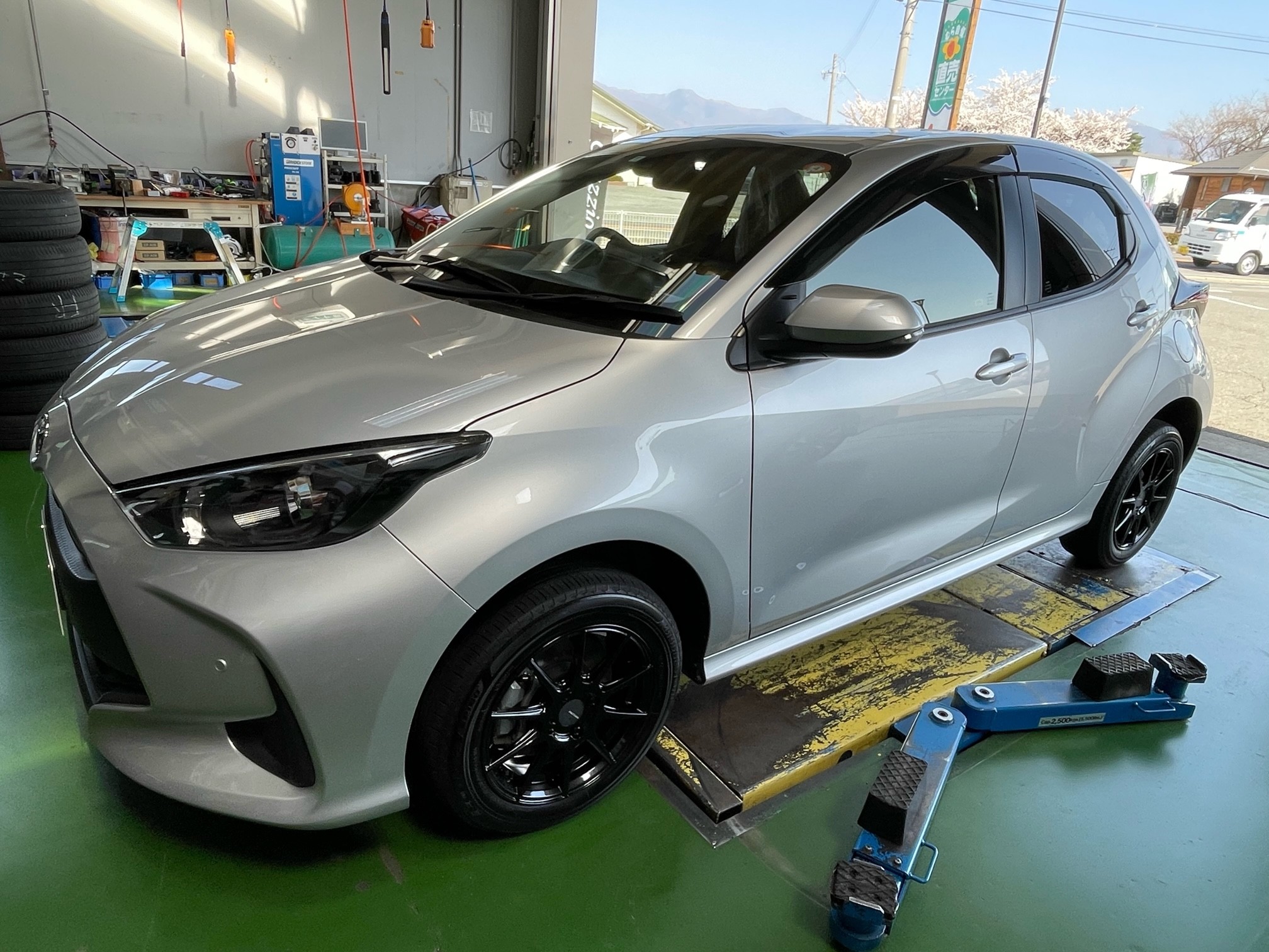 ヤリス × POTENZA SW010 | トヨタ ヤリス ホイール タイヤ・ホイール