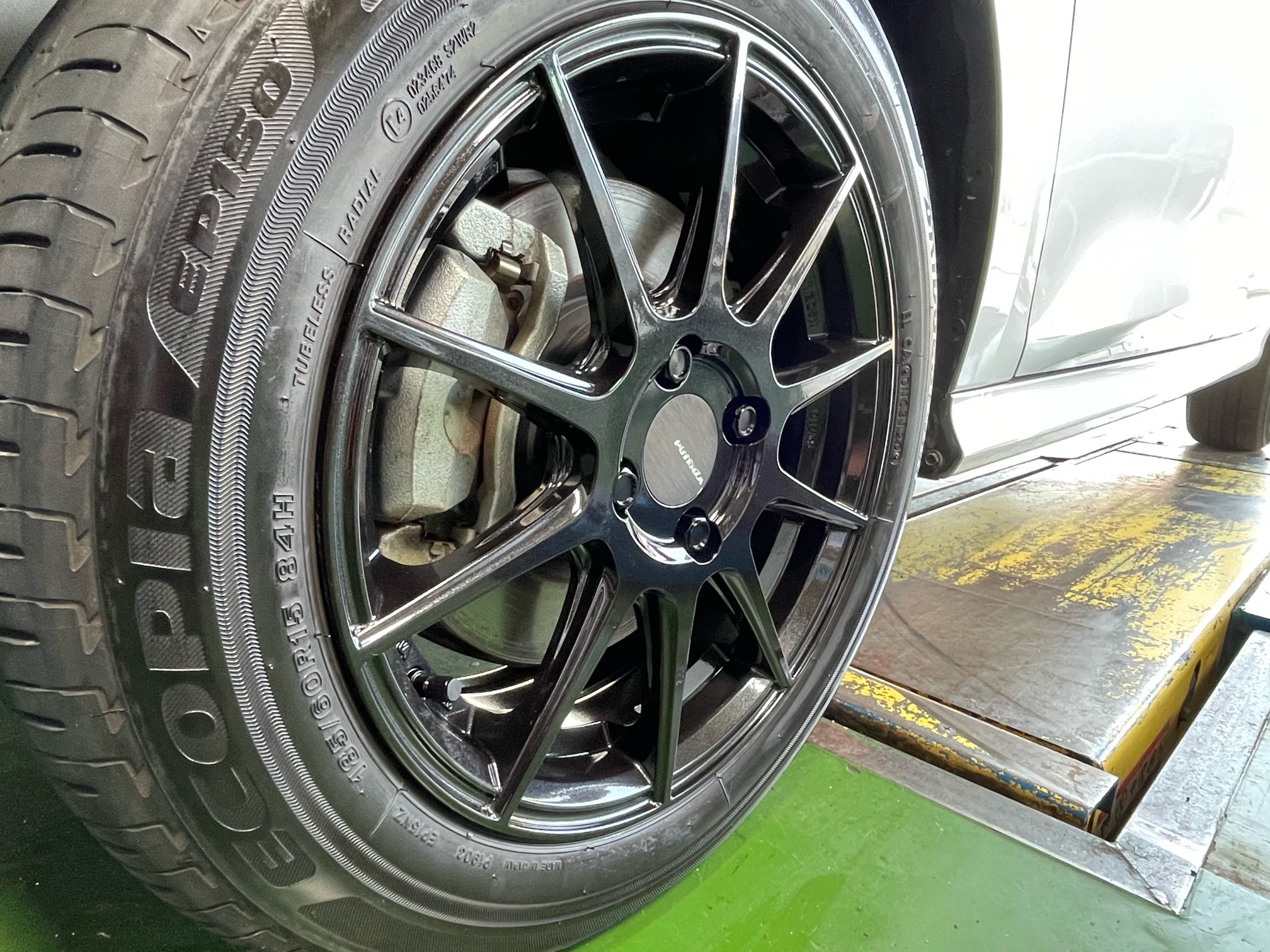 ヤリス × POTENZA SW010 | トヨタ ヤリス ホイール タイヤ・ホイール