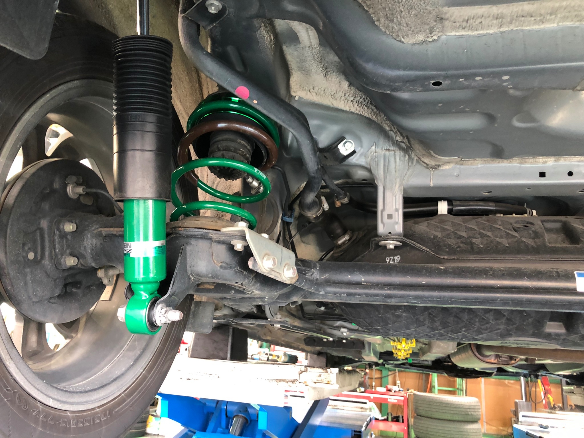 トヨタ ルーミーにTEIN フレックスZ取り付け～♪ | 店舗おススメ