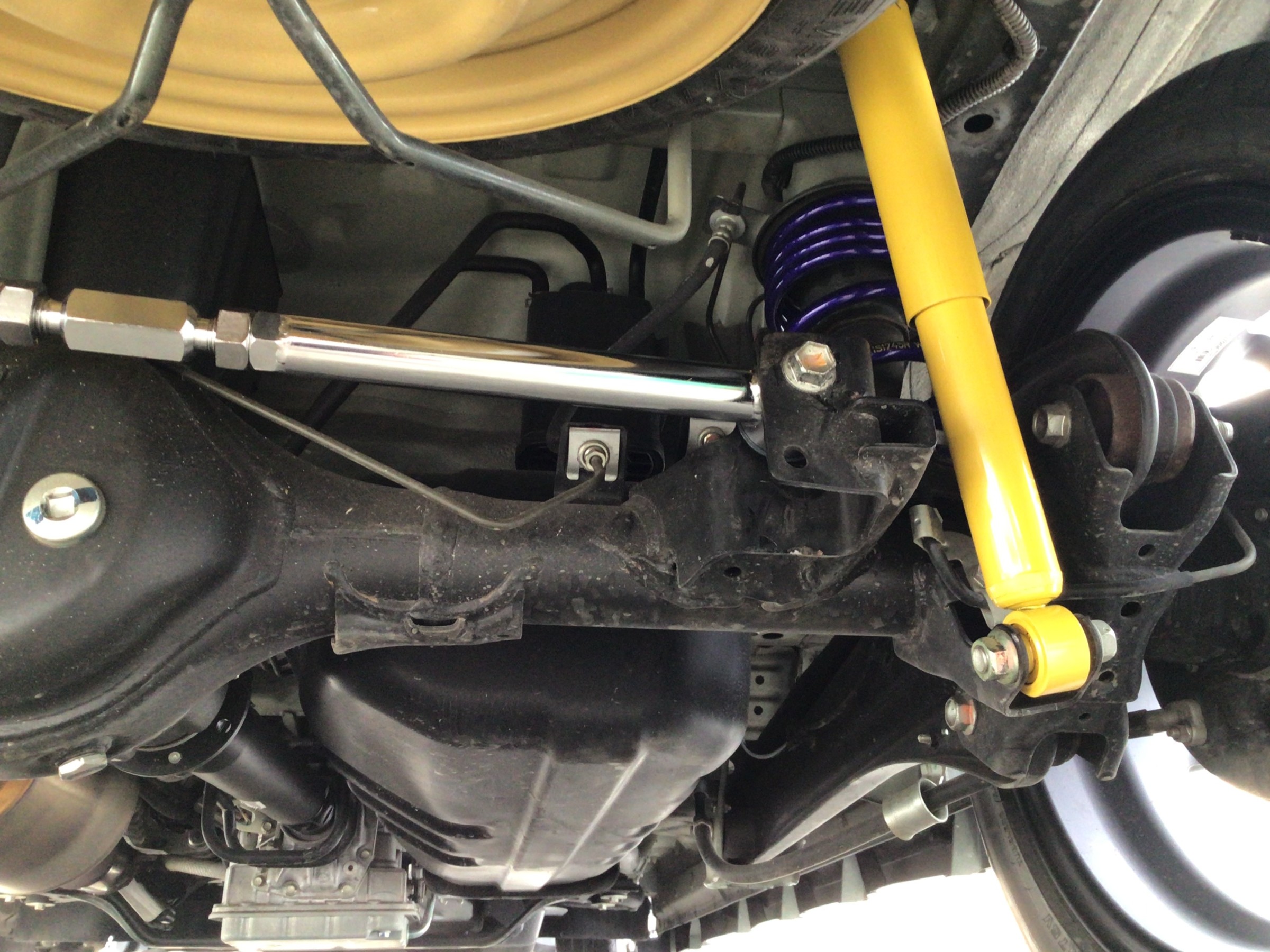 DA17W エブリイワゴン × KYB ローファースポーツキット