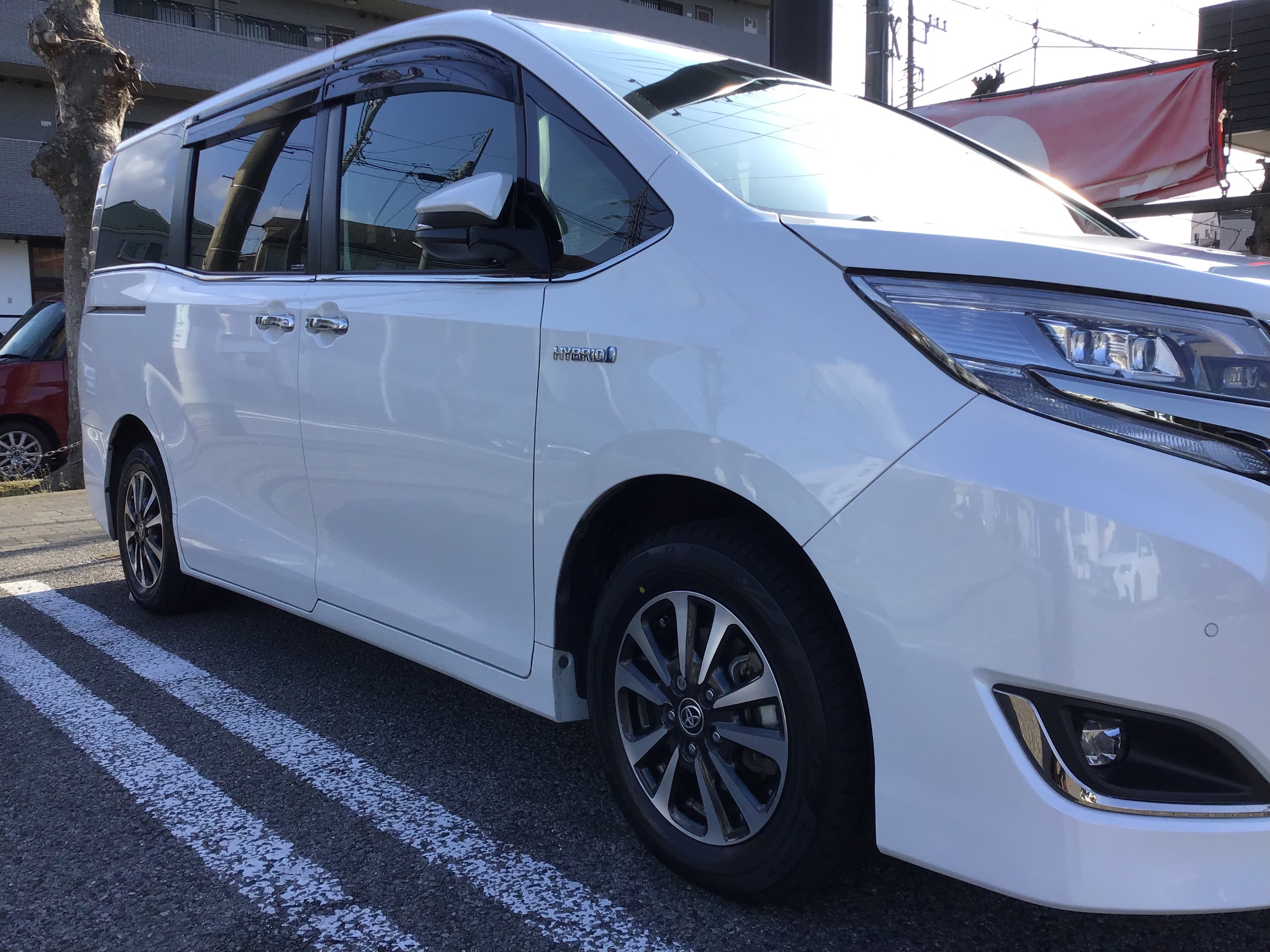 トヨタ・エスクァイア タイヤ交換 | トヨタ エスクァイア タイヤ
