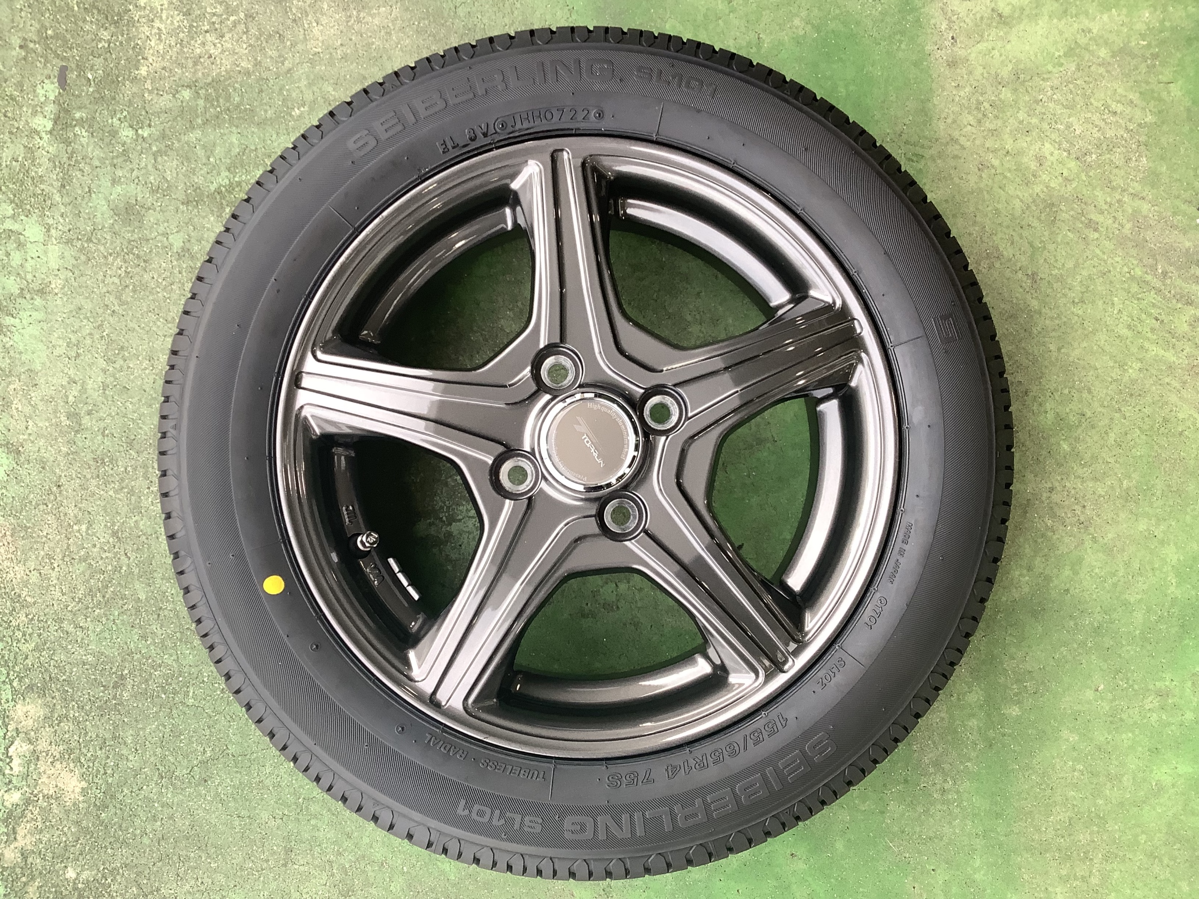 日産デイズ　ホイール　14インチ　スタッドレス　155/65R14 日産 デイズのスタッドレスタイヤ｜タイヤサイズ一覧 - 価格.com