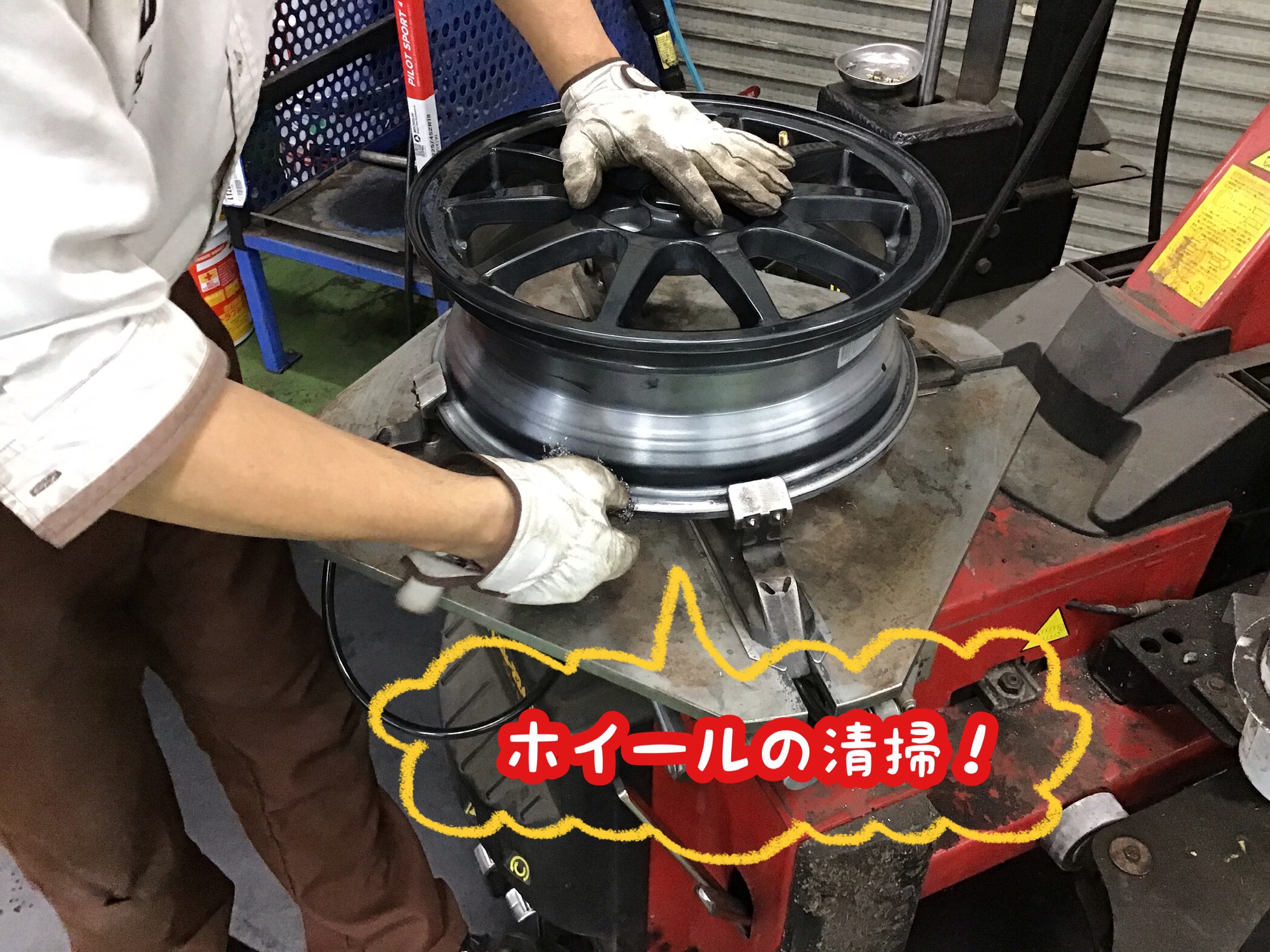 スズキ:アルトワークス HA36 タイヤ交換作業です!!】 | 店舗 スズキ:アルトワークス HA36 タイヤ交換作業です!!】 | 店舗