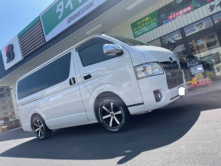 TOYOTA ハイエース エセックスEC INSTALL | 店舗おススメ情報